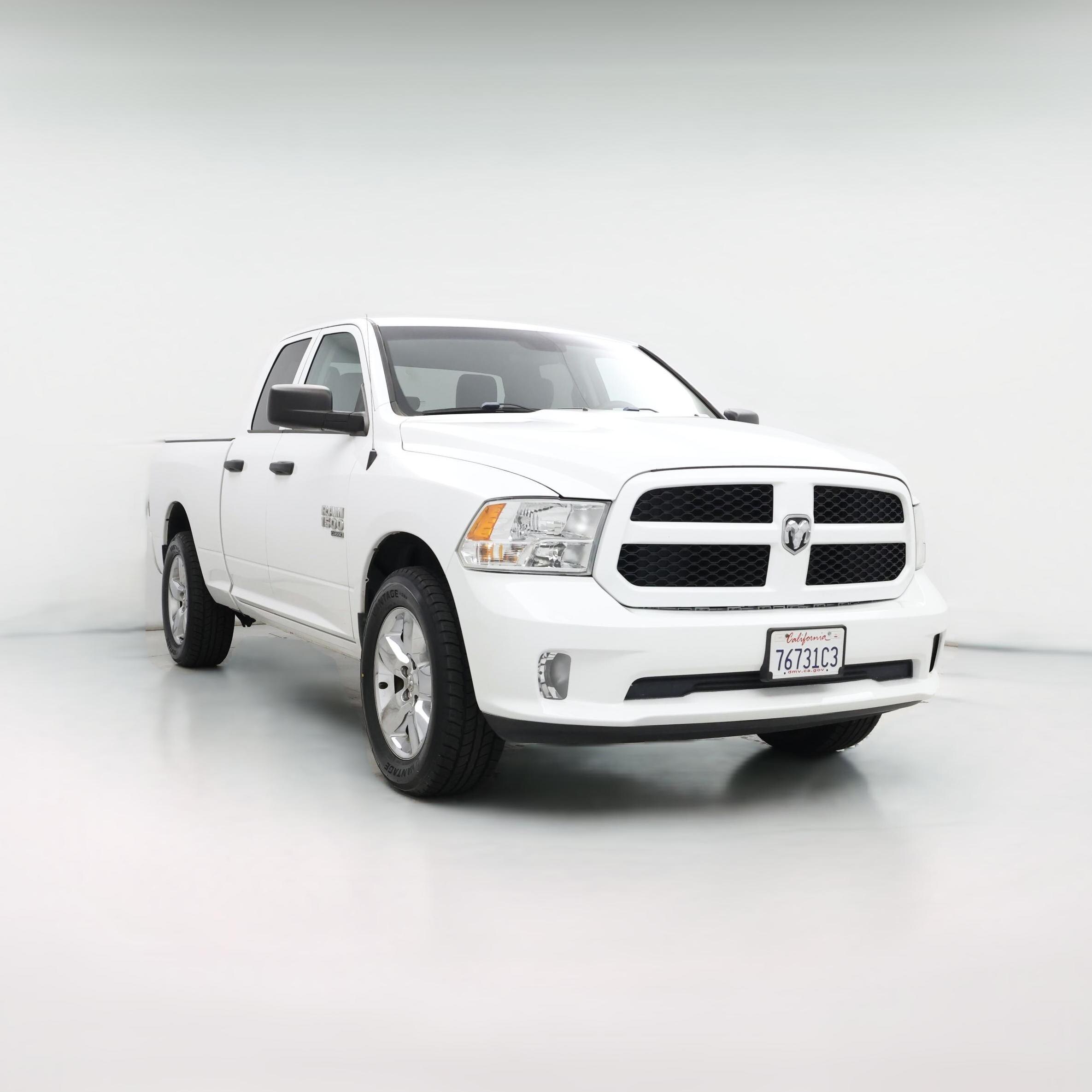 Thumbnail: 2019 RAM 1500 Classic - 1