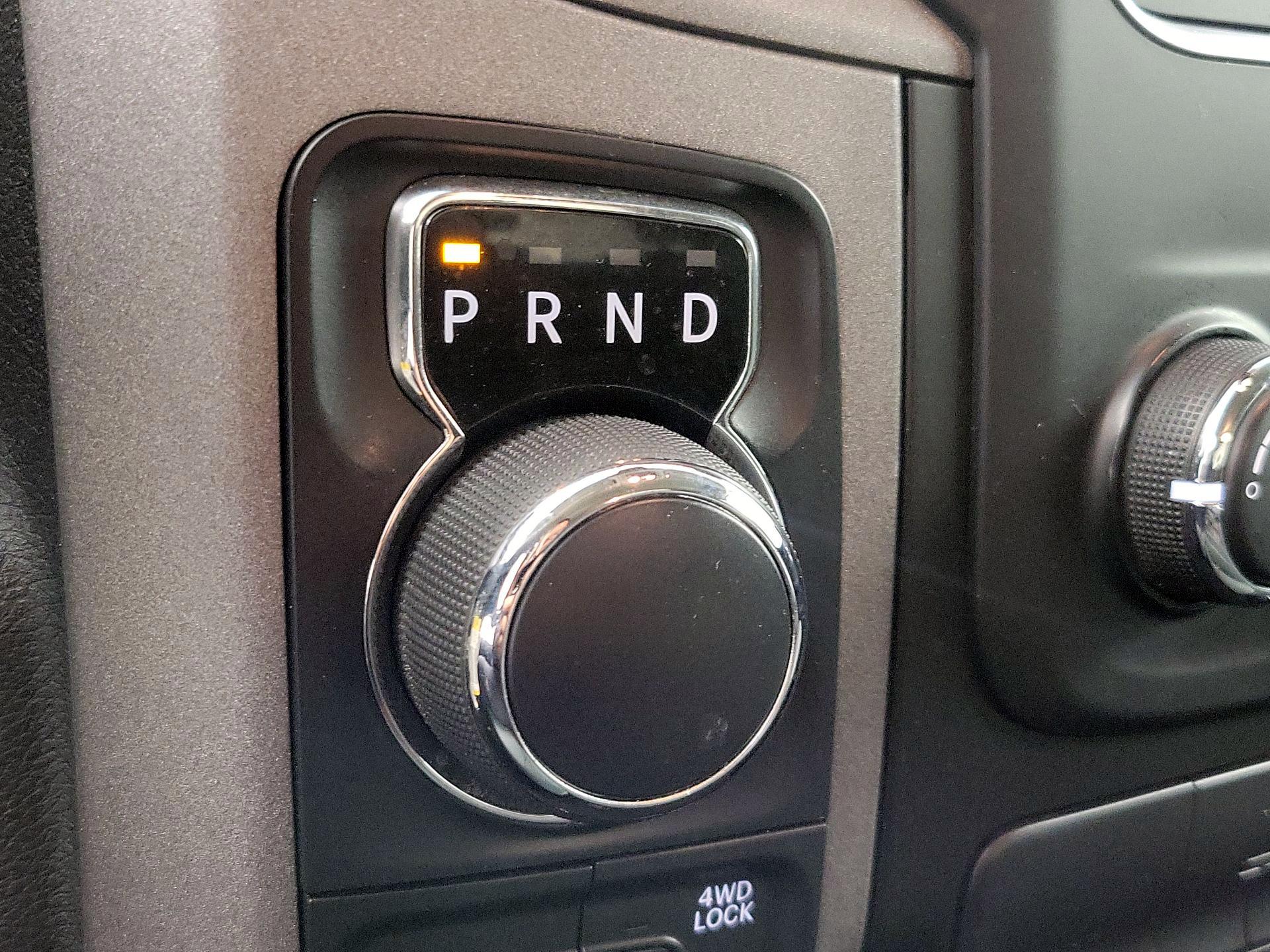 Thumbnail: 2019 RAM 1500 Classic - 17