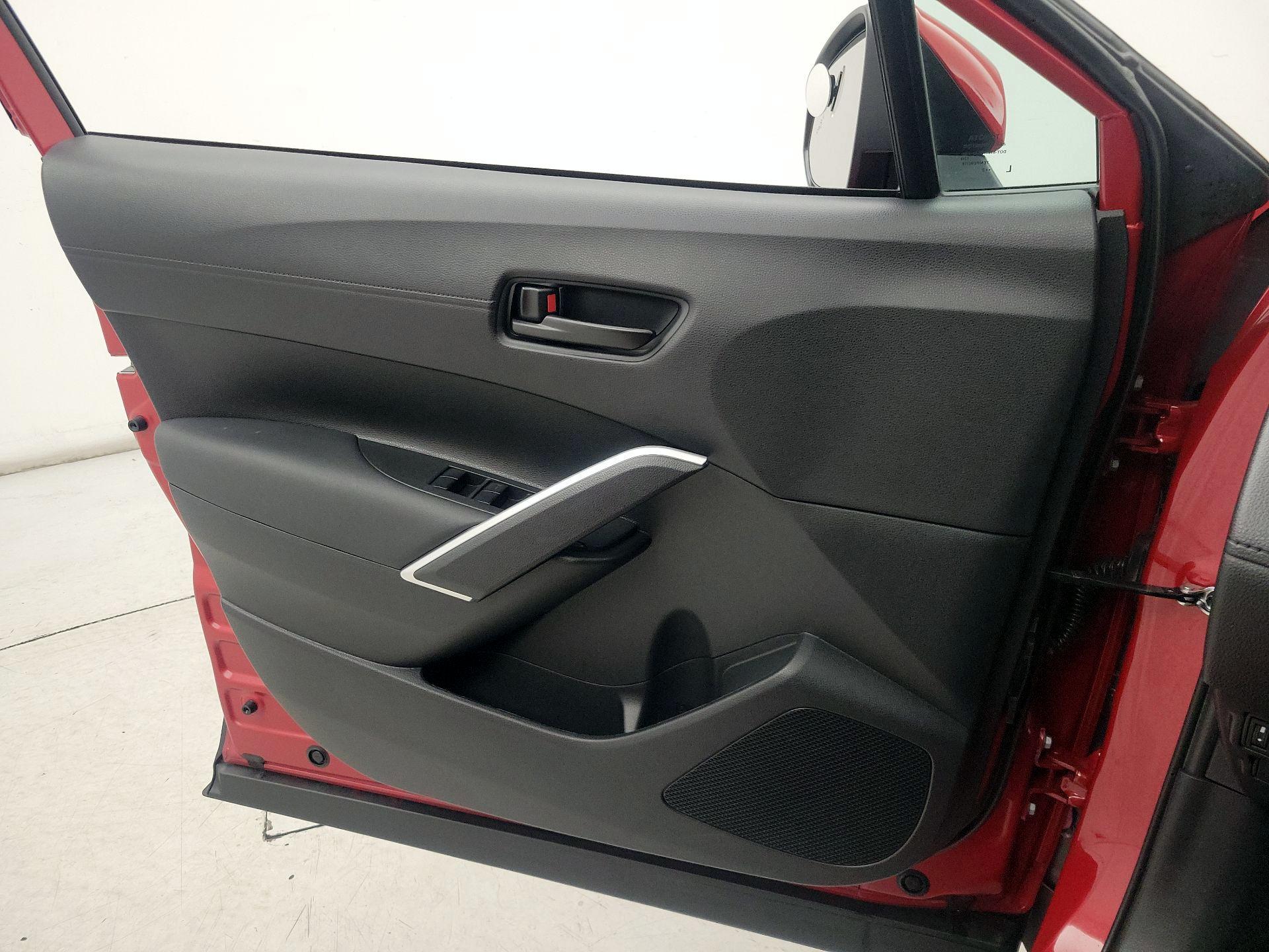 Thumbnail: 2023 Toyota Corolla Cross - 12