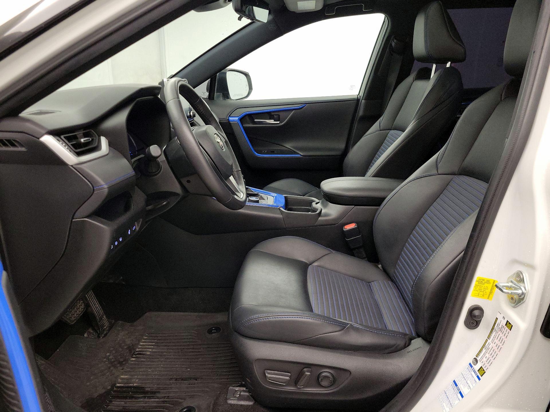 Thumbnail: 2021 Toyota RAV4 - 11