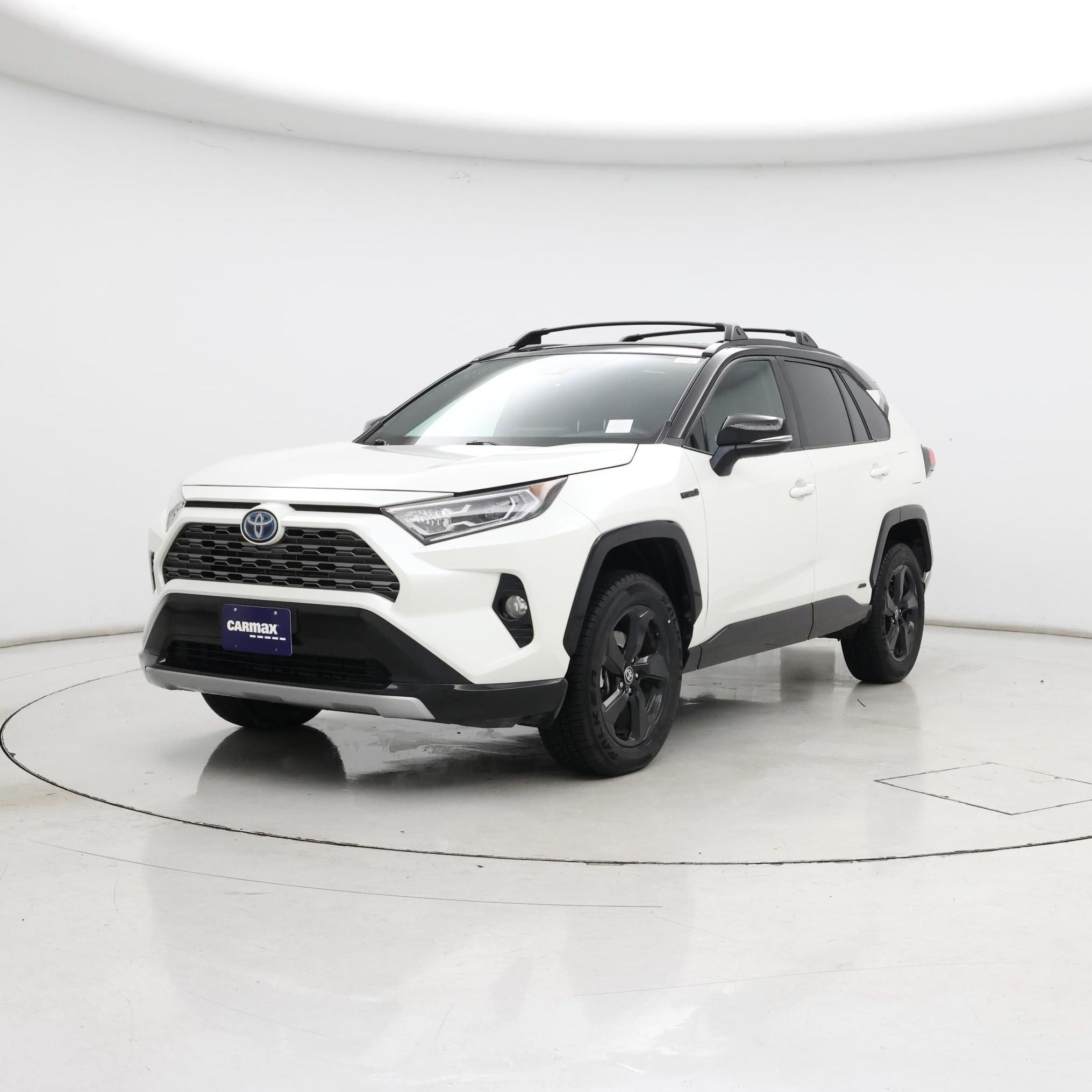 Thumbnail: 2021 Toyota RAV4 - 4