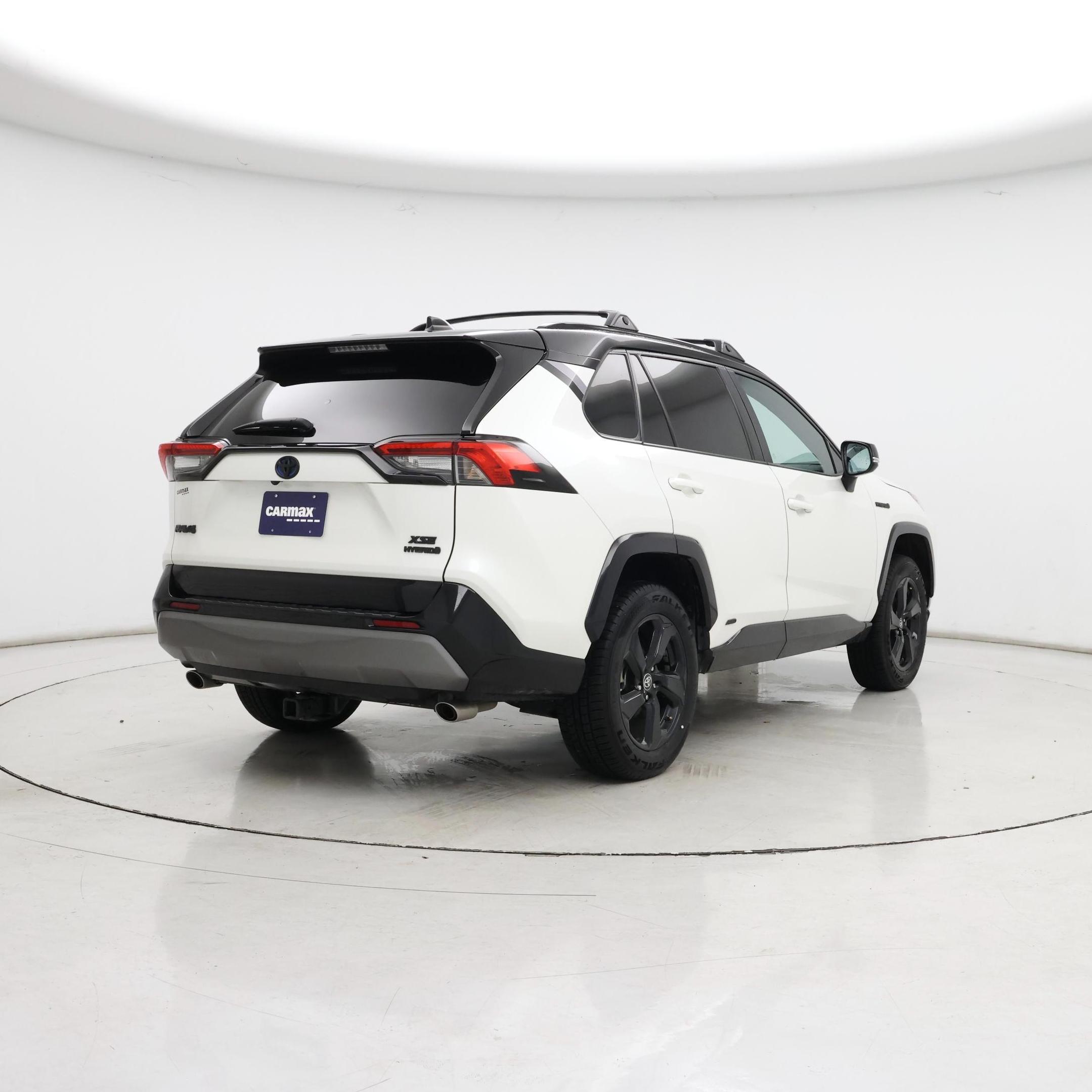 Thumbnail: 2021 Toyota RAV4 - 8