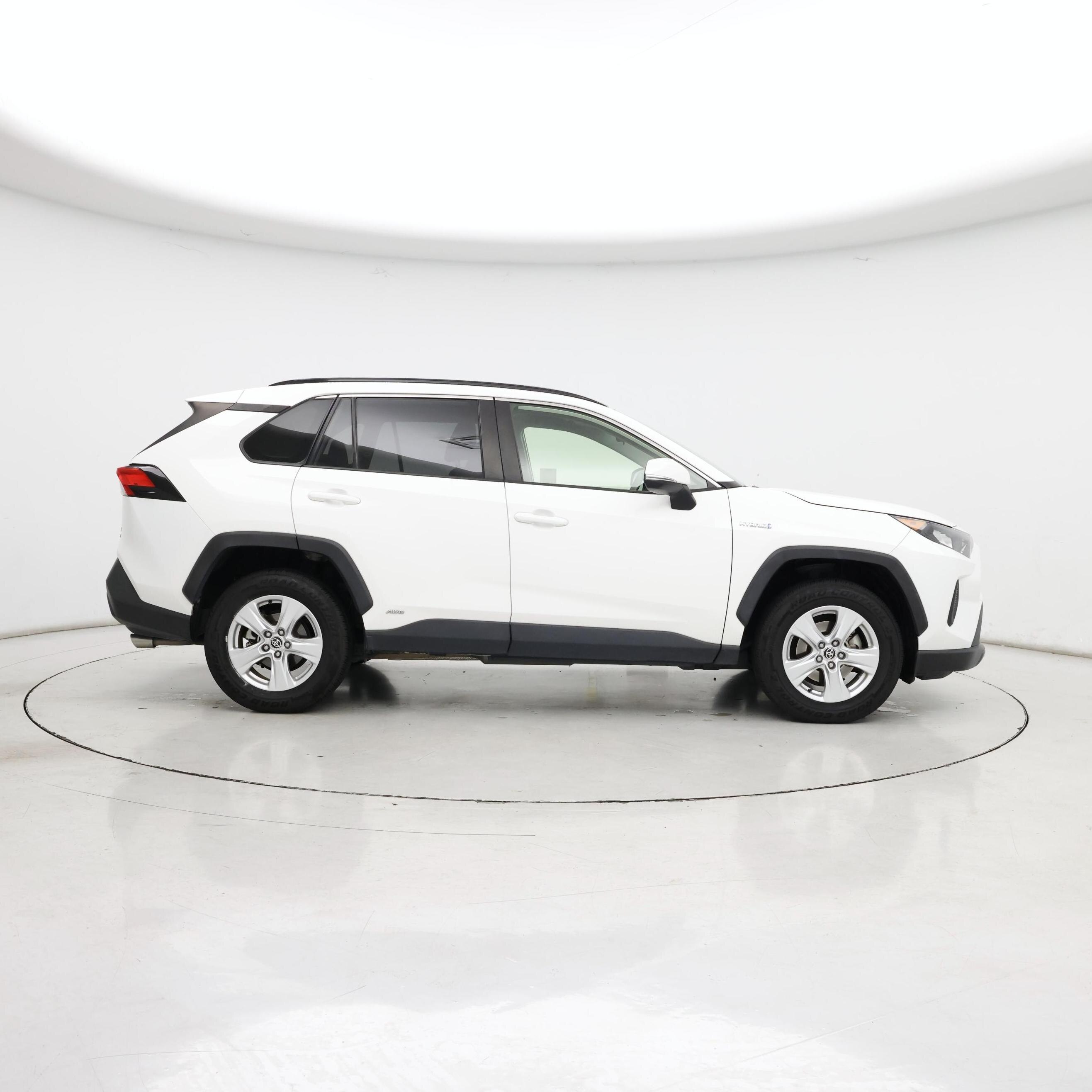 Thumbnail: 2020 Toyota RAV4 - 7