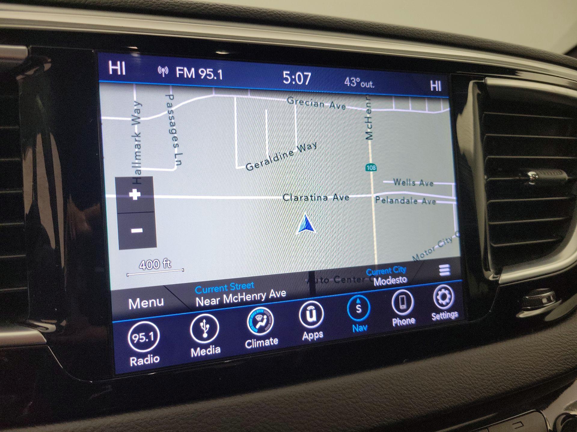 Thumbnail: 2019 Chrysler Pacifica - 14