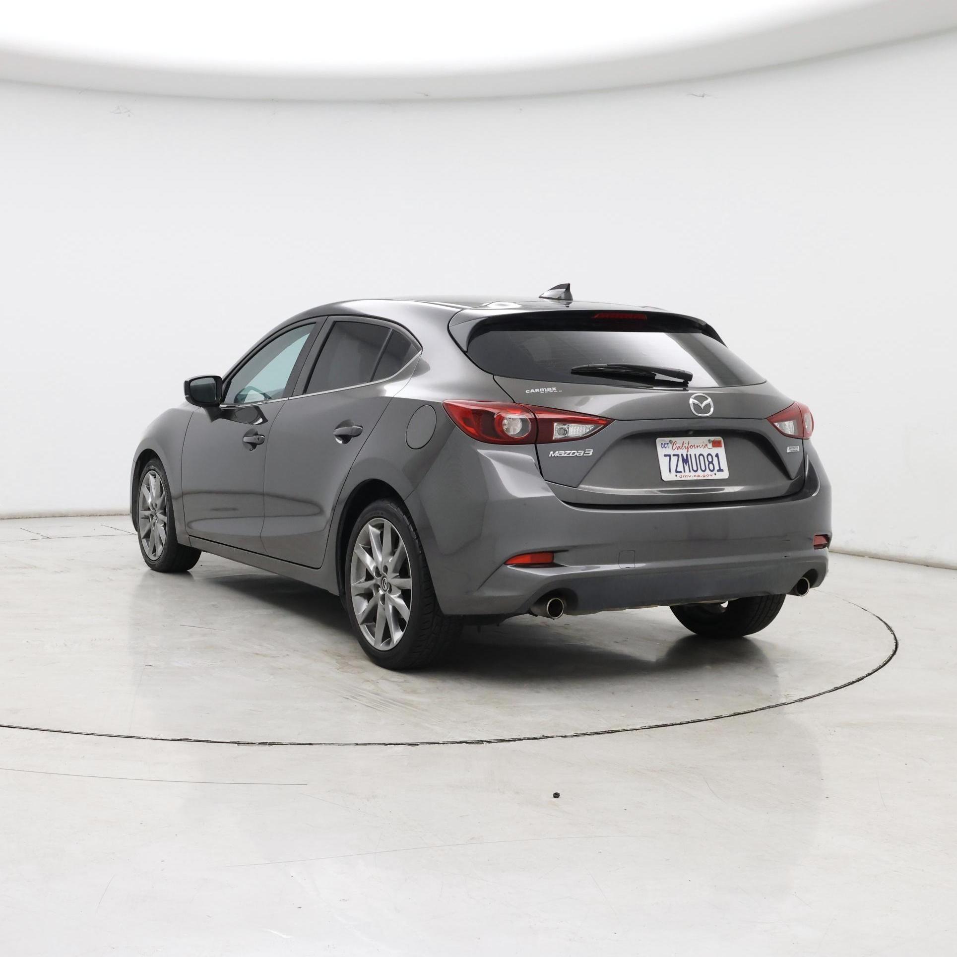 Thumbnail: 2018 Mazda Mazda3 - 2