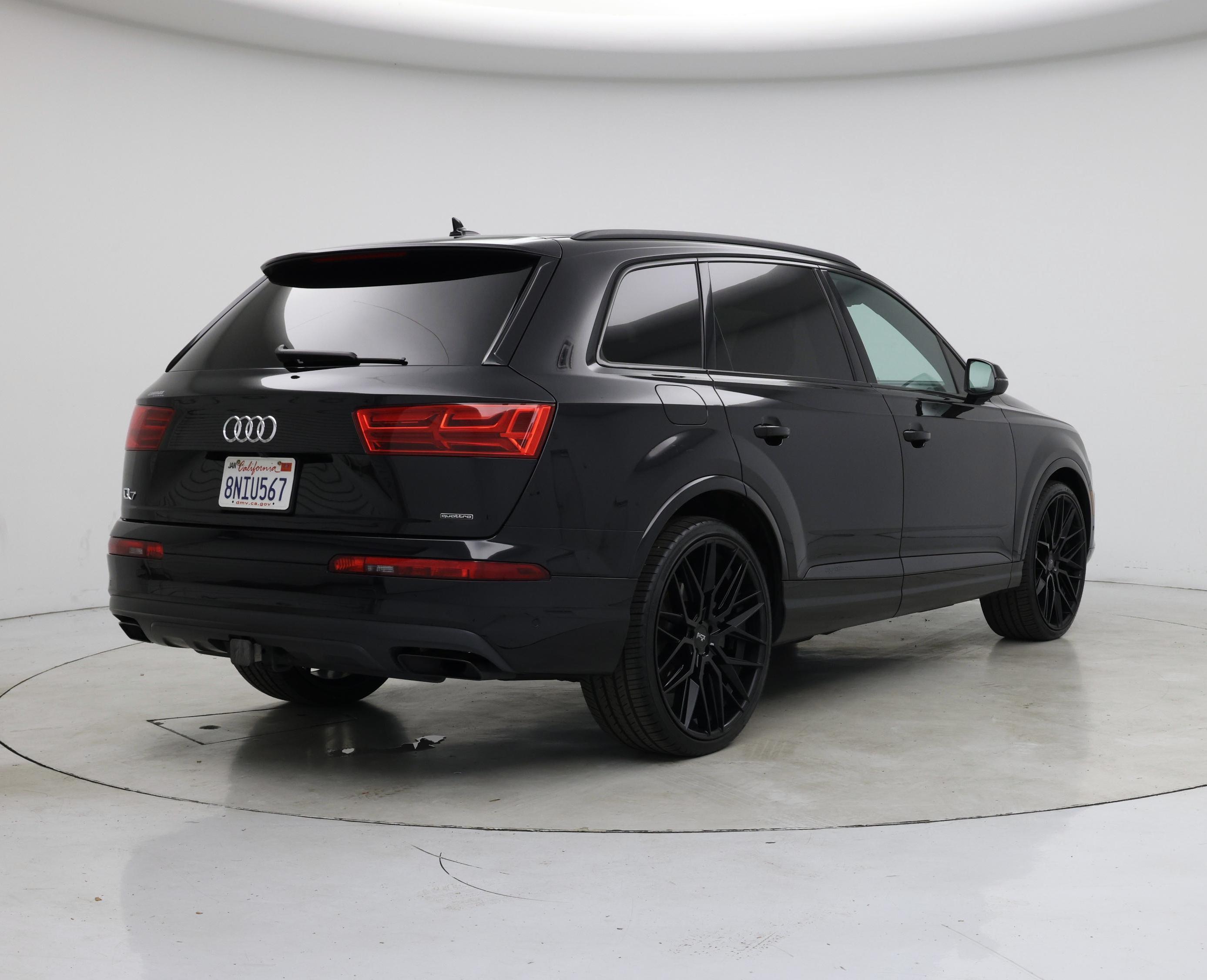 Thumbnail: 2019 Audi Q7 - 8