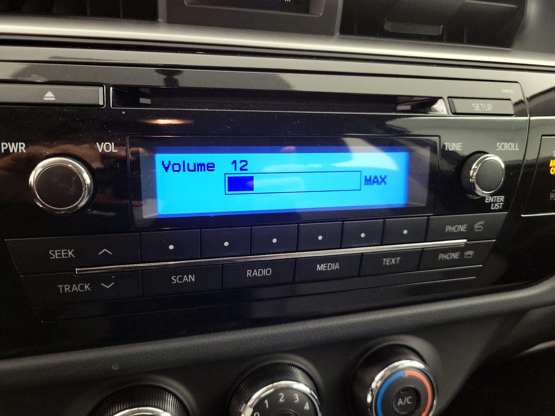 Thumbnail: 2015 Toyota Corolla - 14