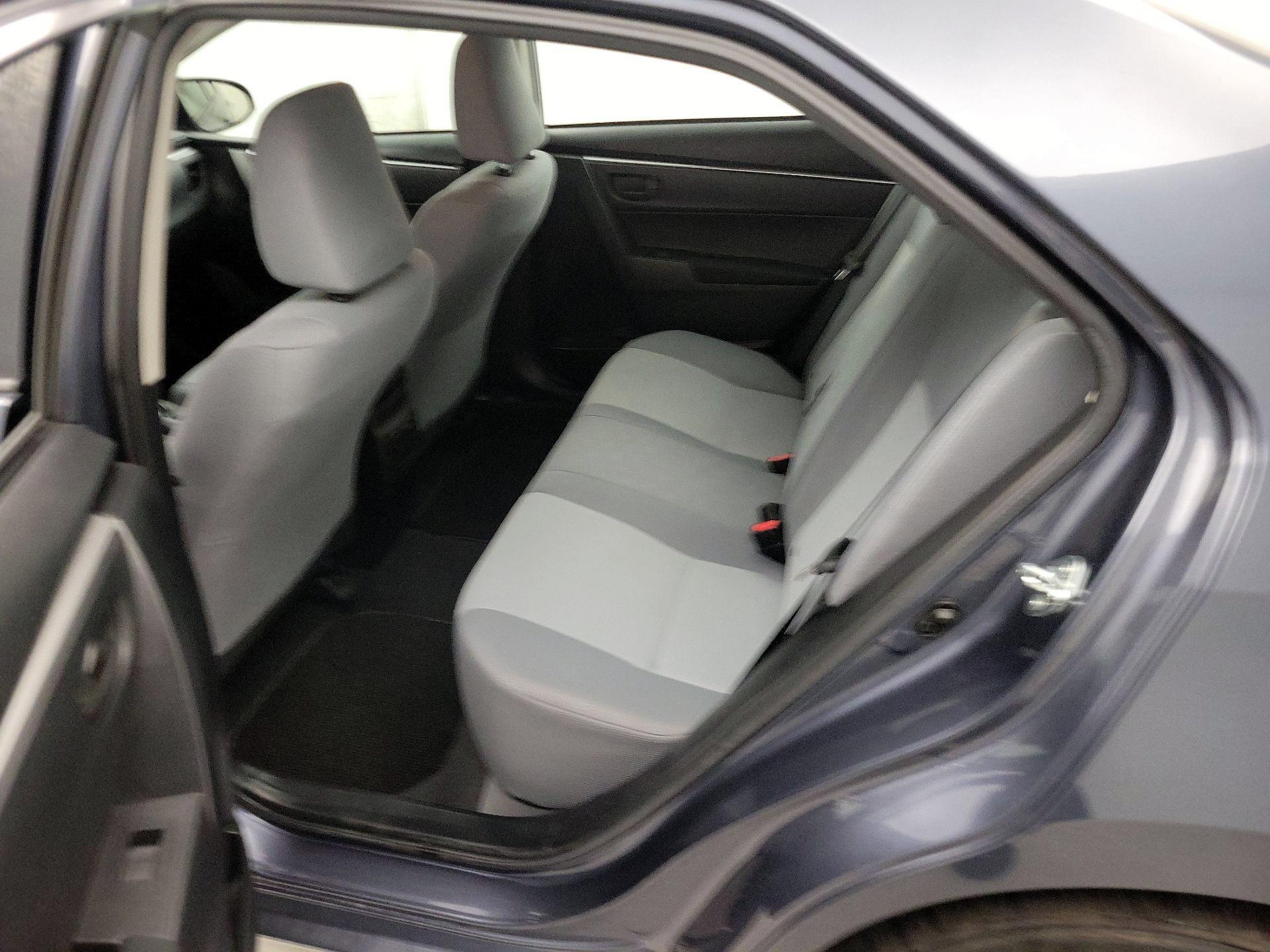 Thumbnail: 2015 Toyota Corolla - 18