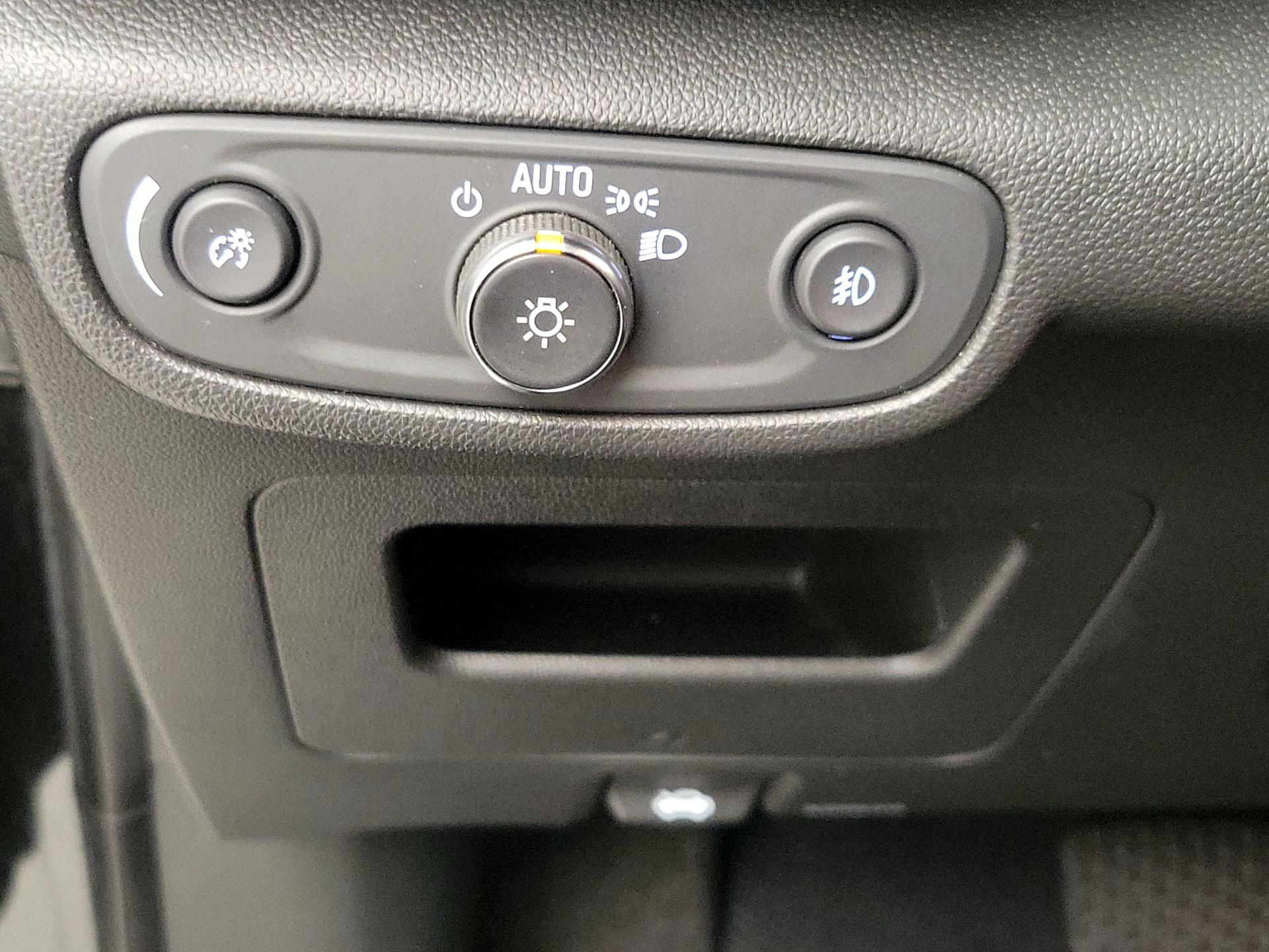 Thumbnail: 2023 Chevrolet TrailBlazer - 13