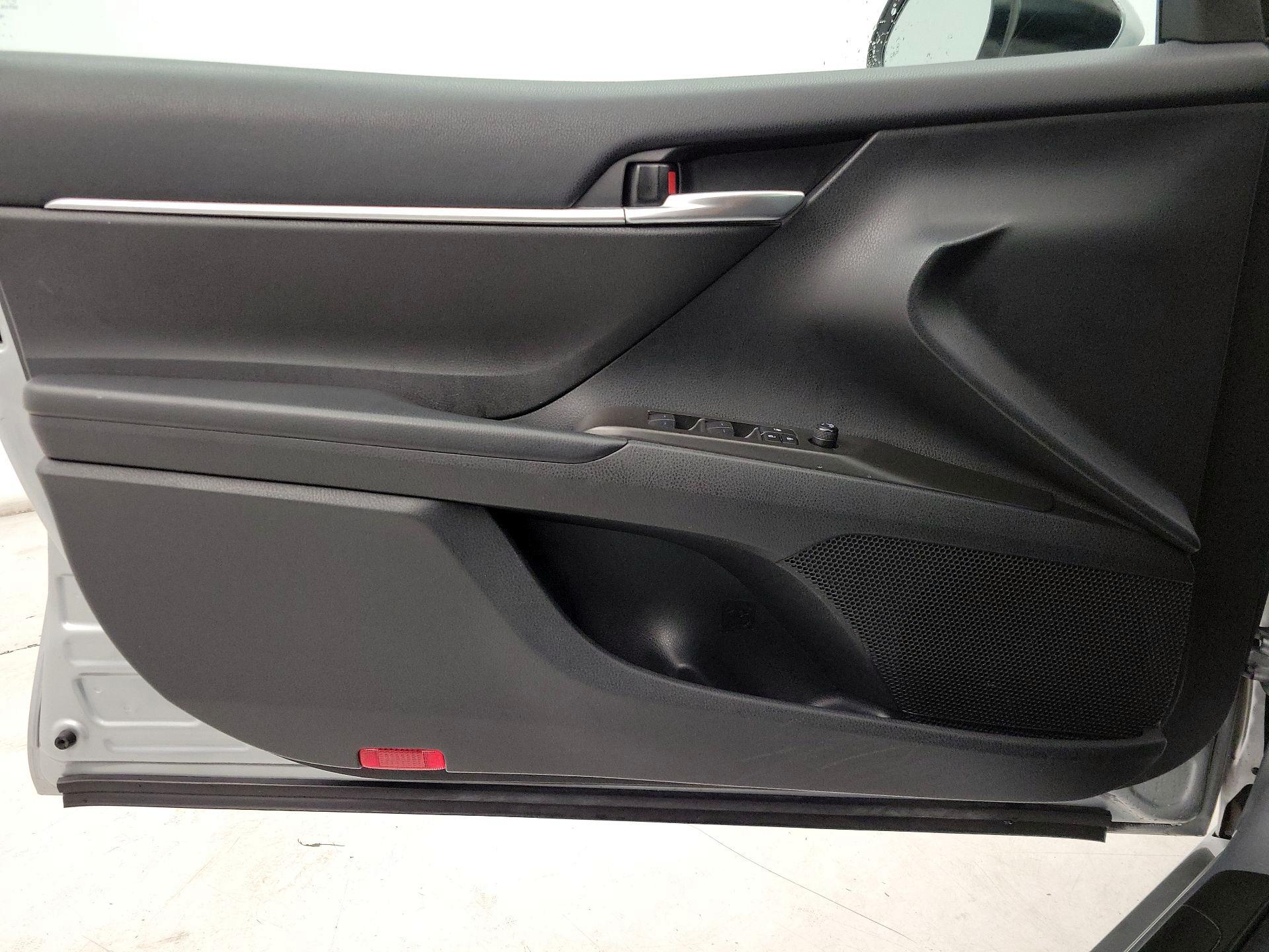 Thumbnail: 2023 Toyota Camry - 12