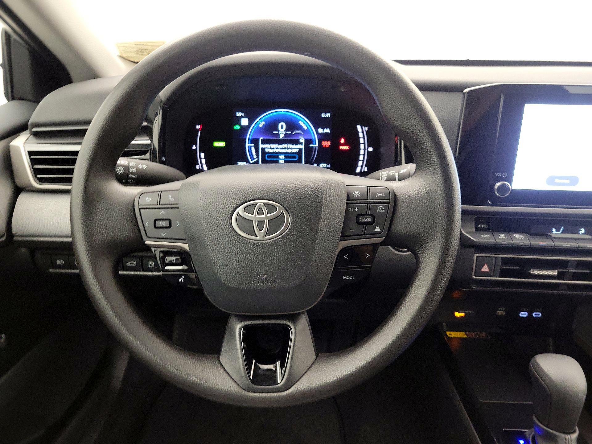 Thumbnail: 2025 Toyota Camry - 10