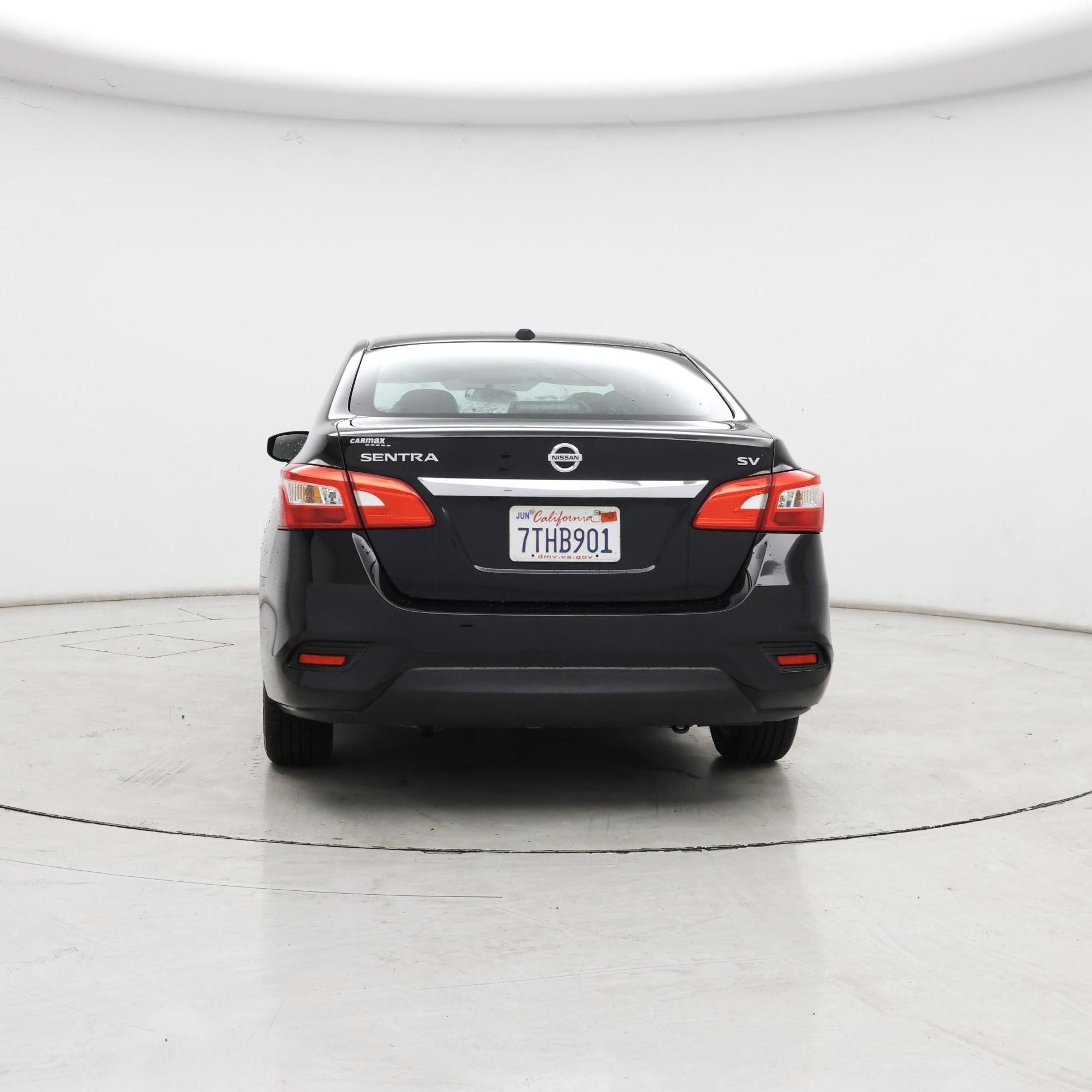 Thumbnail: 2016 Nissan Sentra - 6