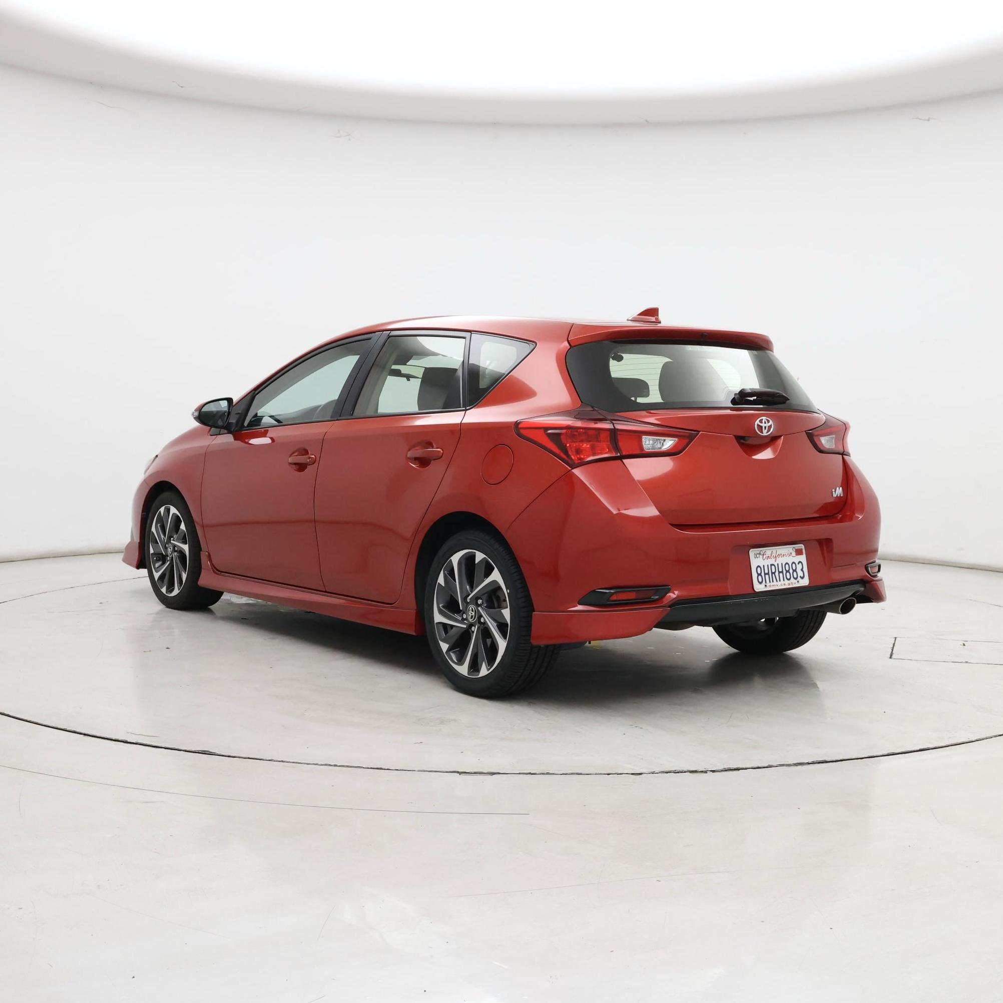 Thumbnail: 2018 Toyota Corolla iM - 2