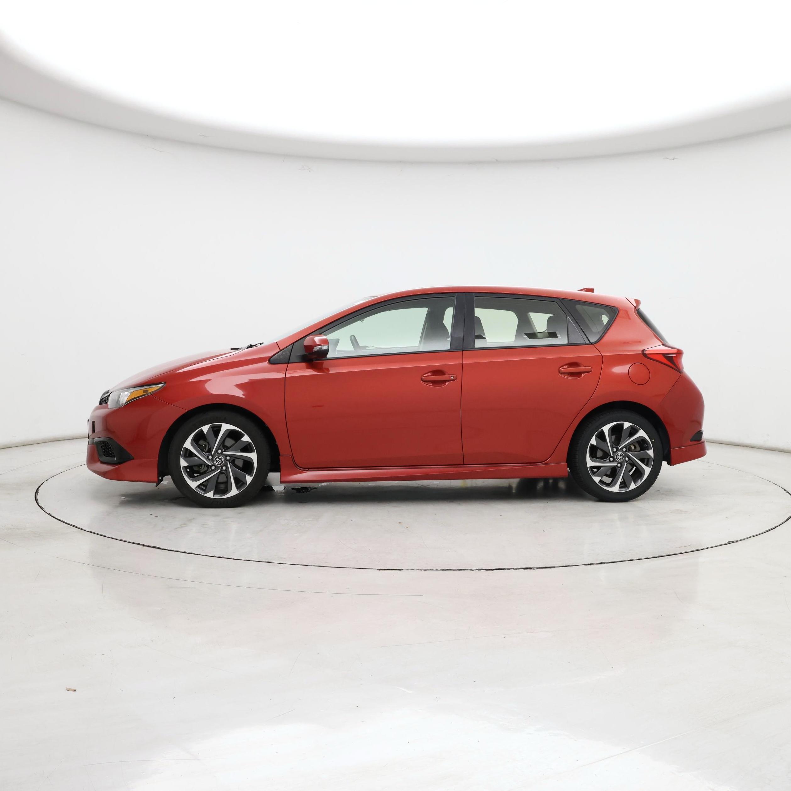 Thumbnail: 2018 Toyota Corolla iM - 3