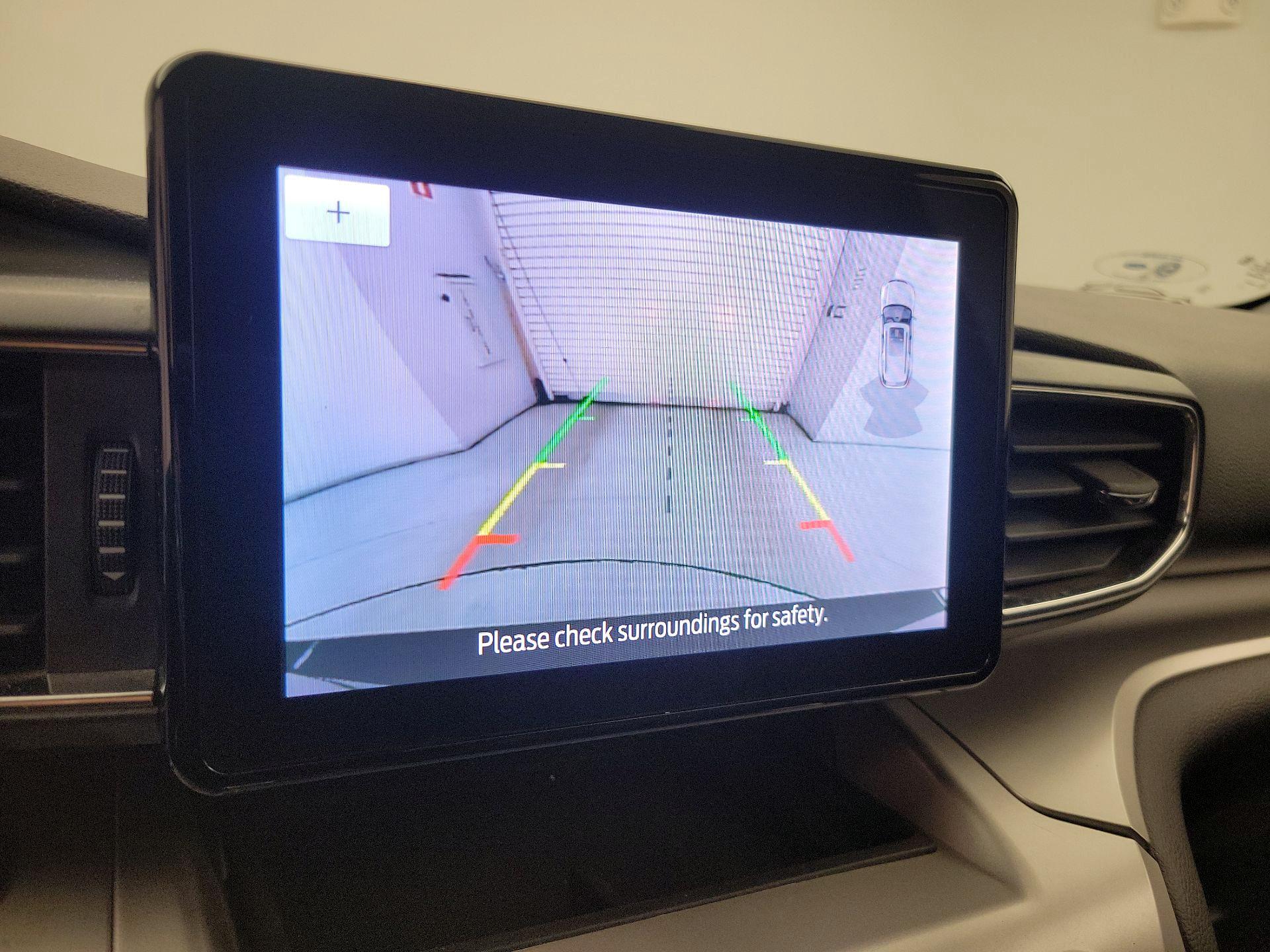 Thumbnail: 2022 Ford Explorer - 14