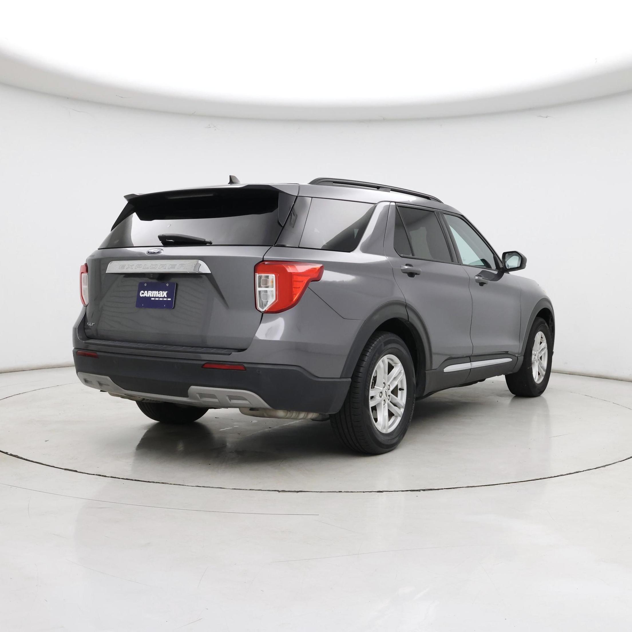 Thumbnail: 2022 Ford Explorer - 8