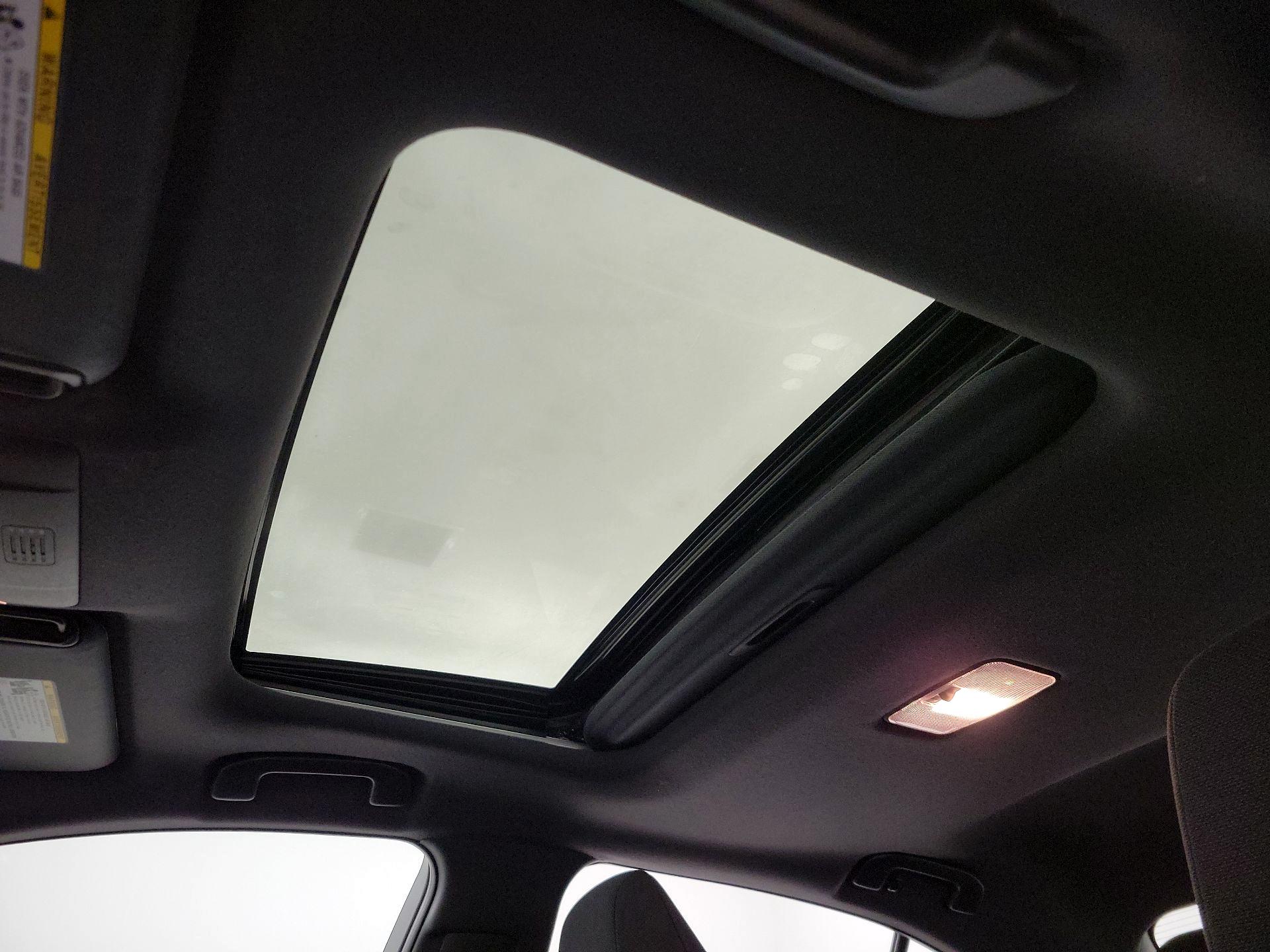 Thumbnail: 2022 Toyota Corolla - 19