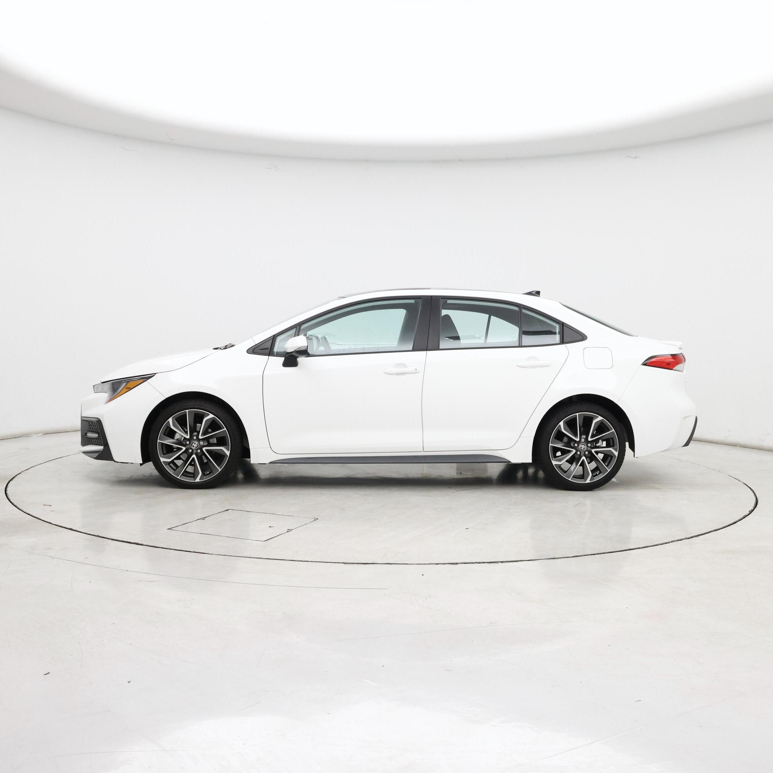 Thumbnail: 2022 Toyota Corolla - 3