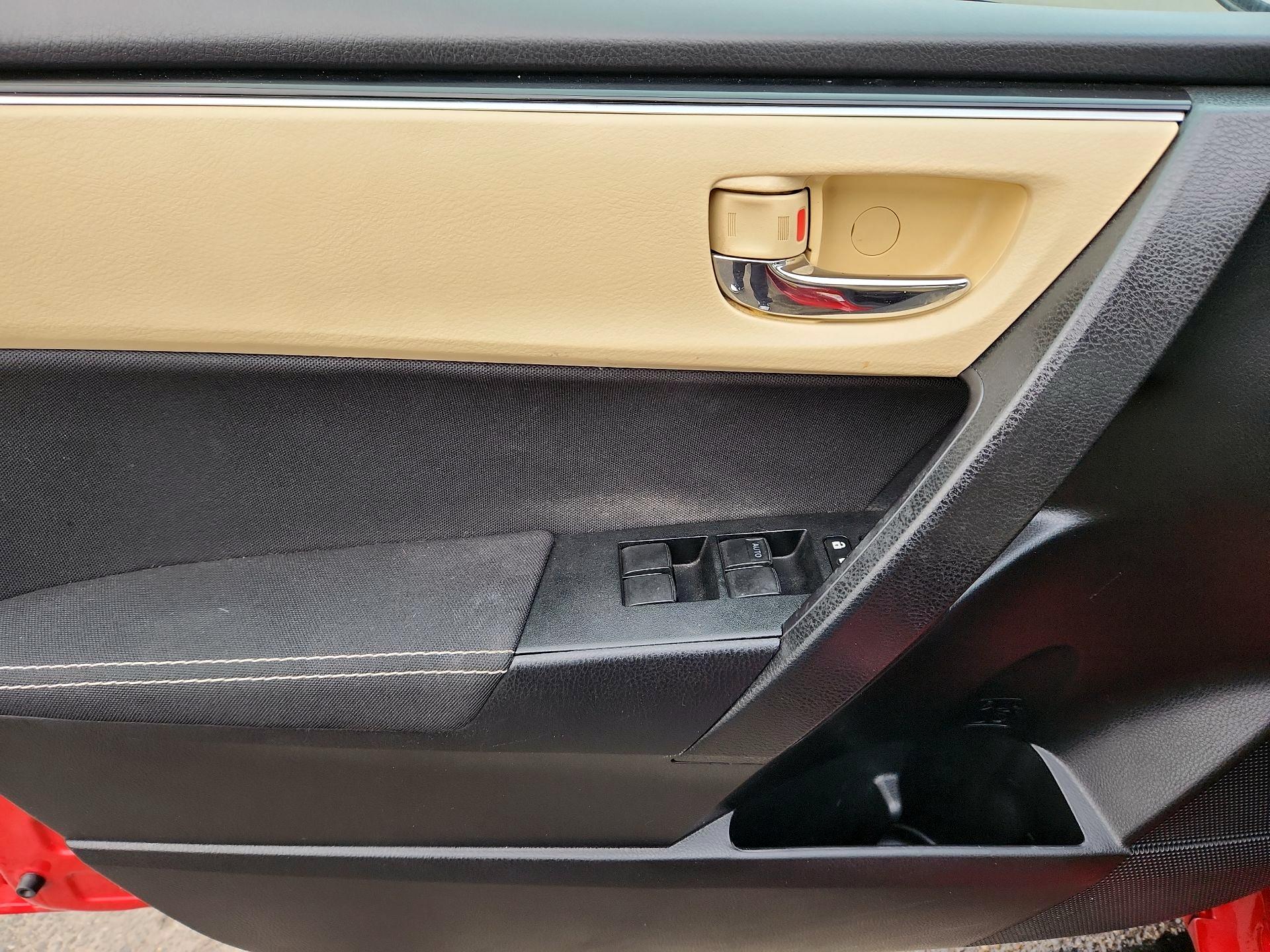 Thumbnail: 2019 Toyota Corolla - 10