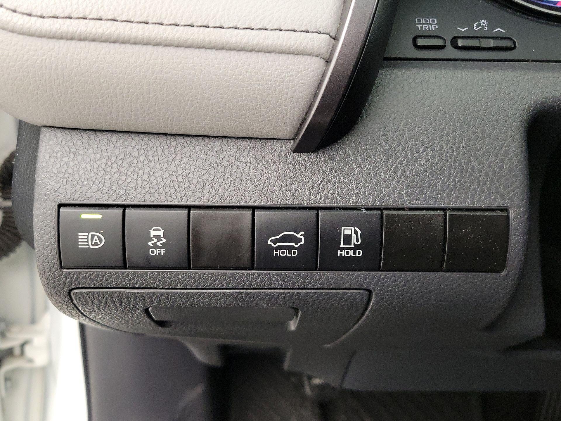 Thumbnail: 2024 Toyota Camry - 13