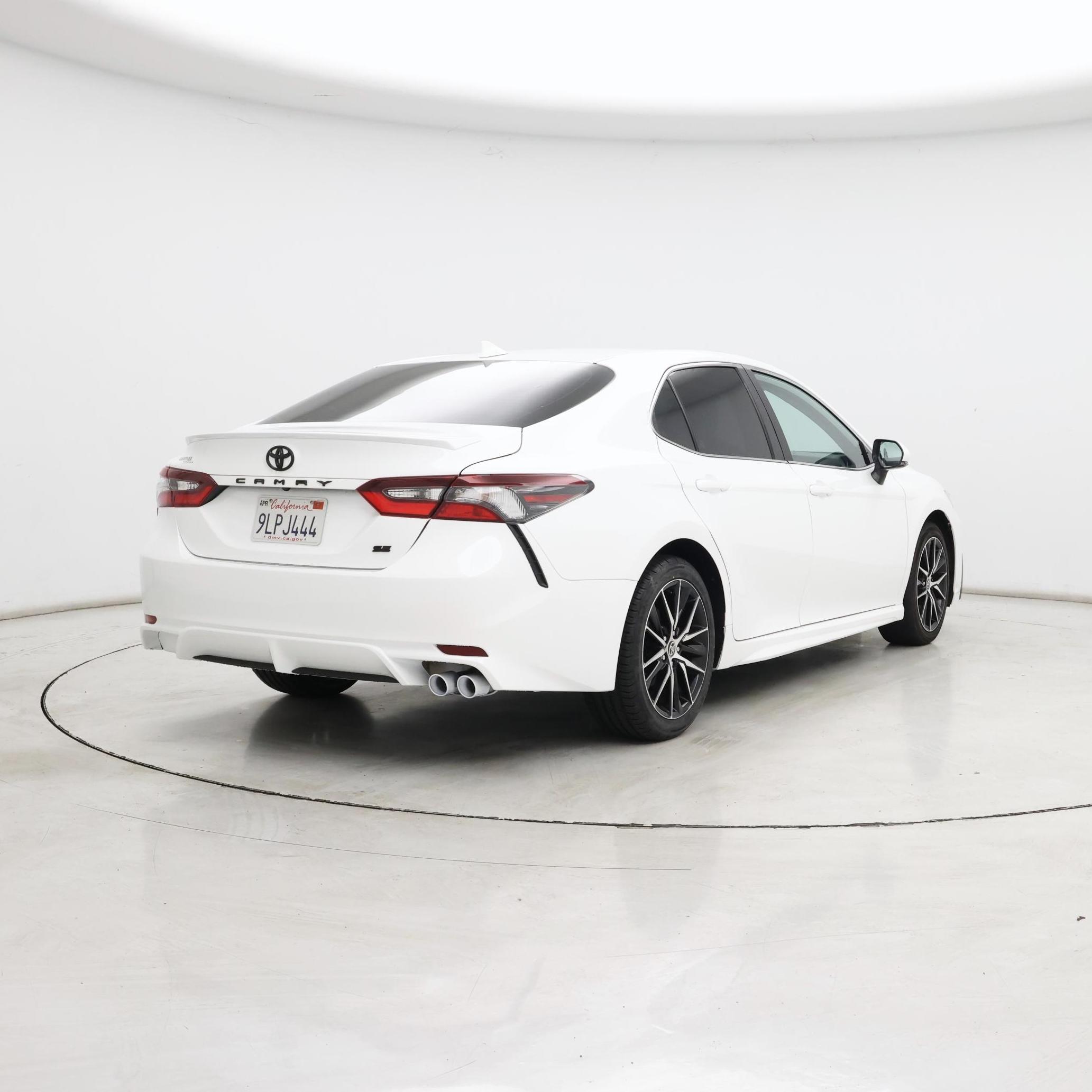 Thumbnail: 2024 Toyota Camry - 8