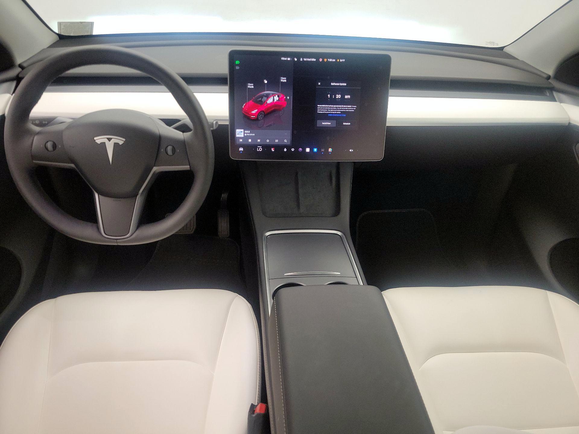 Thumbnail: 2025 Tesla Model Y - 9