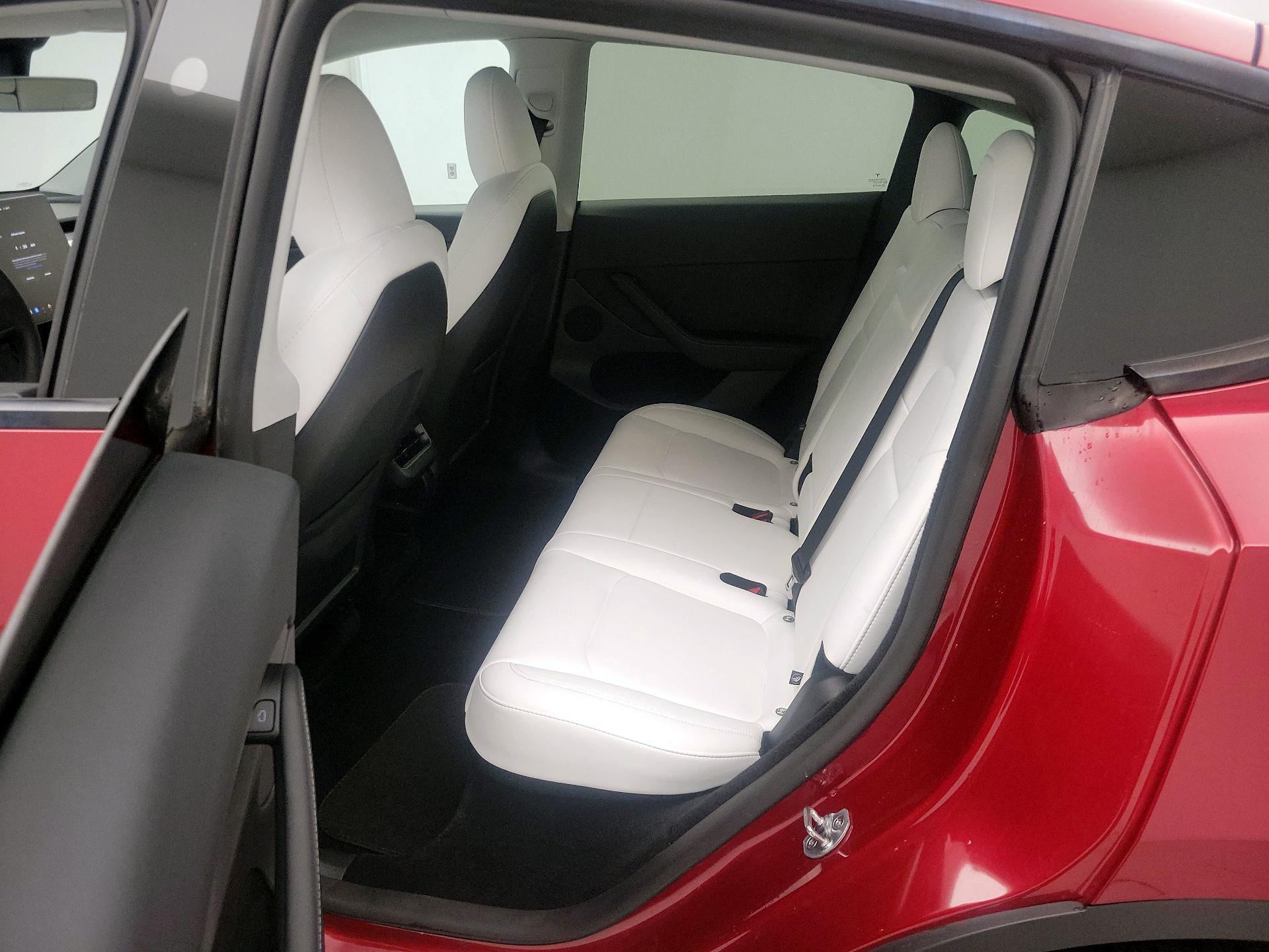 Thumbnail: 2025 Tesla Model Y - 19