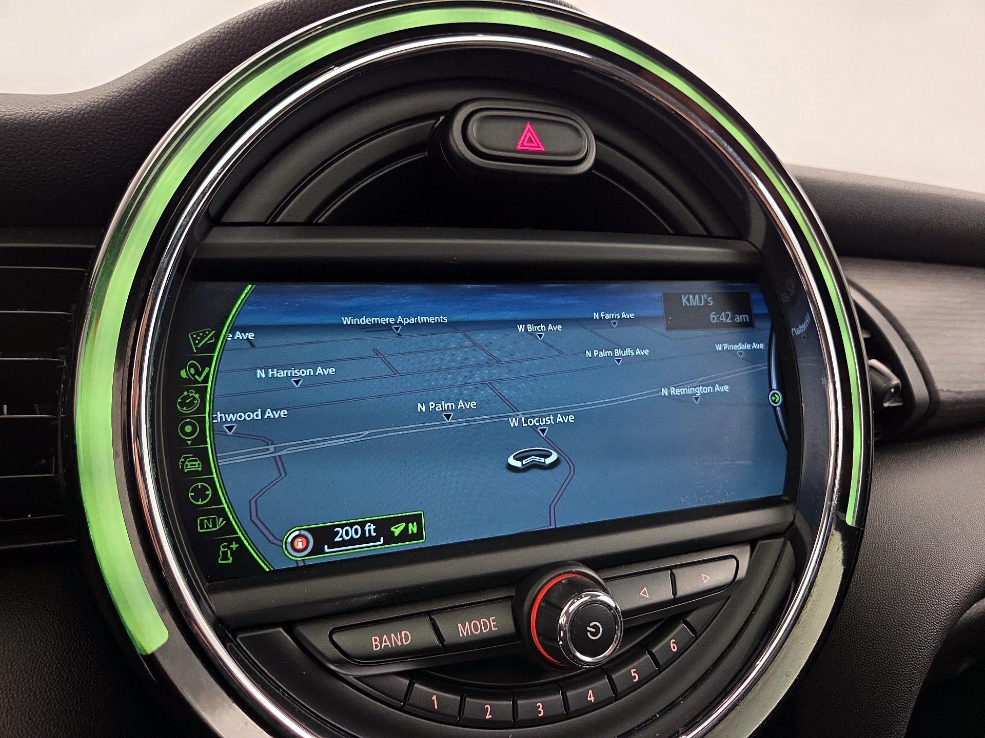 Thumbnail: 2016 MINI Cooper Hardtop - 14