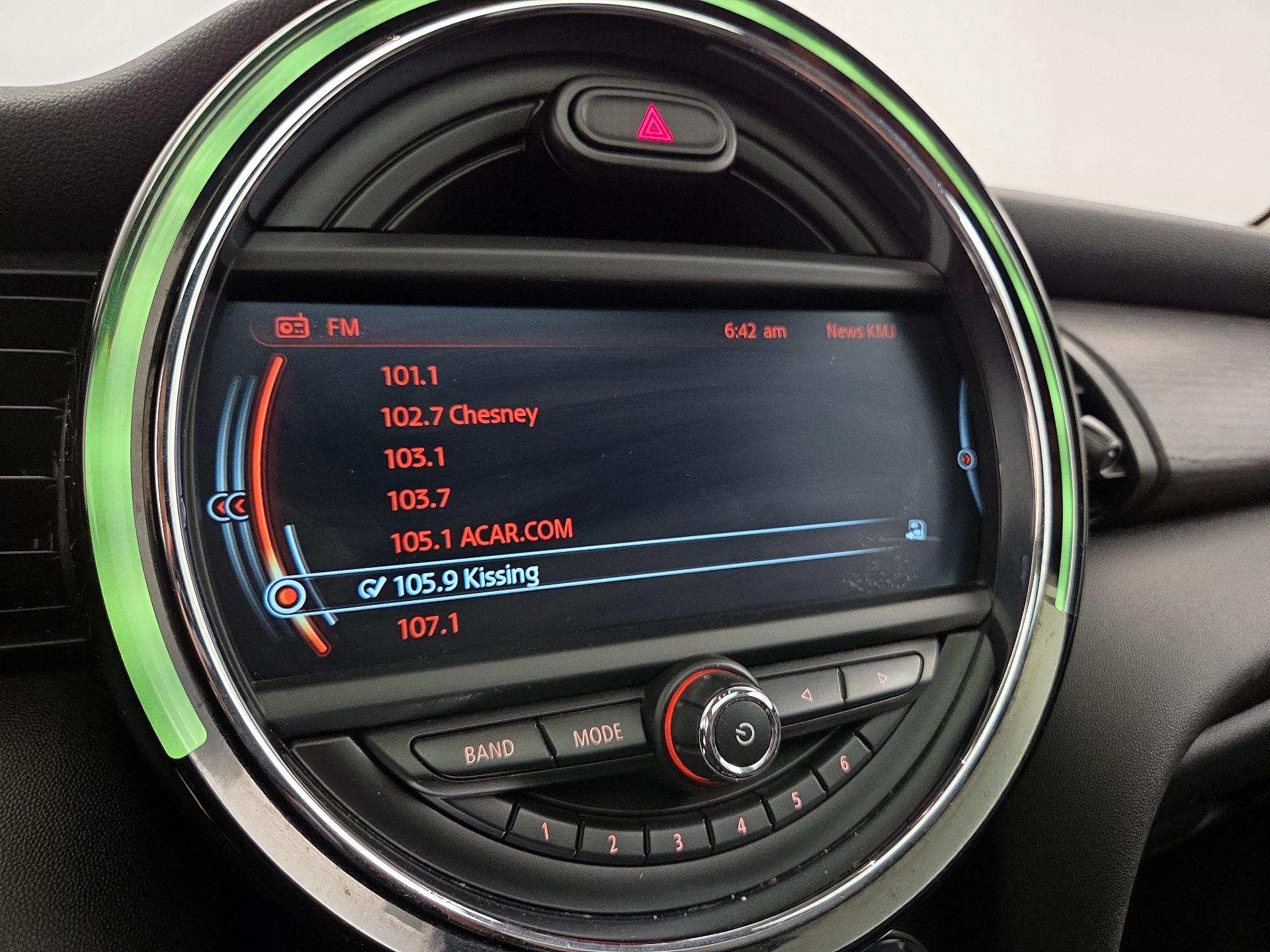 Thumbnail: 2016 MINI Cooper Hardtop - 16