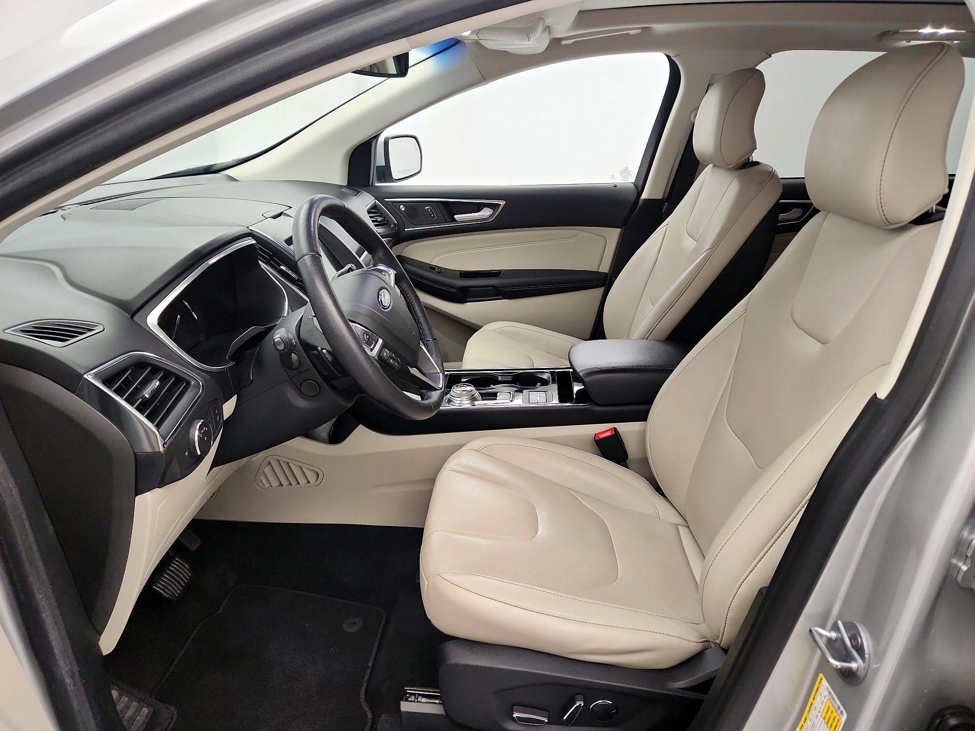 Thumbnail: 2019 Ford Edge - 11