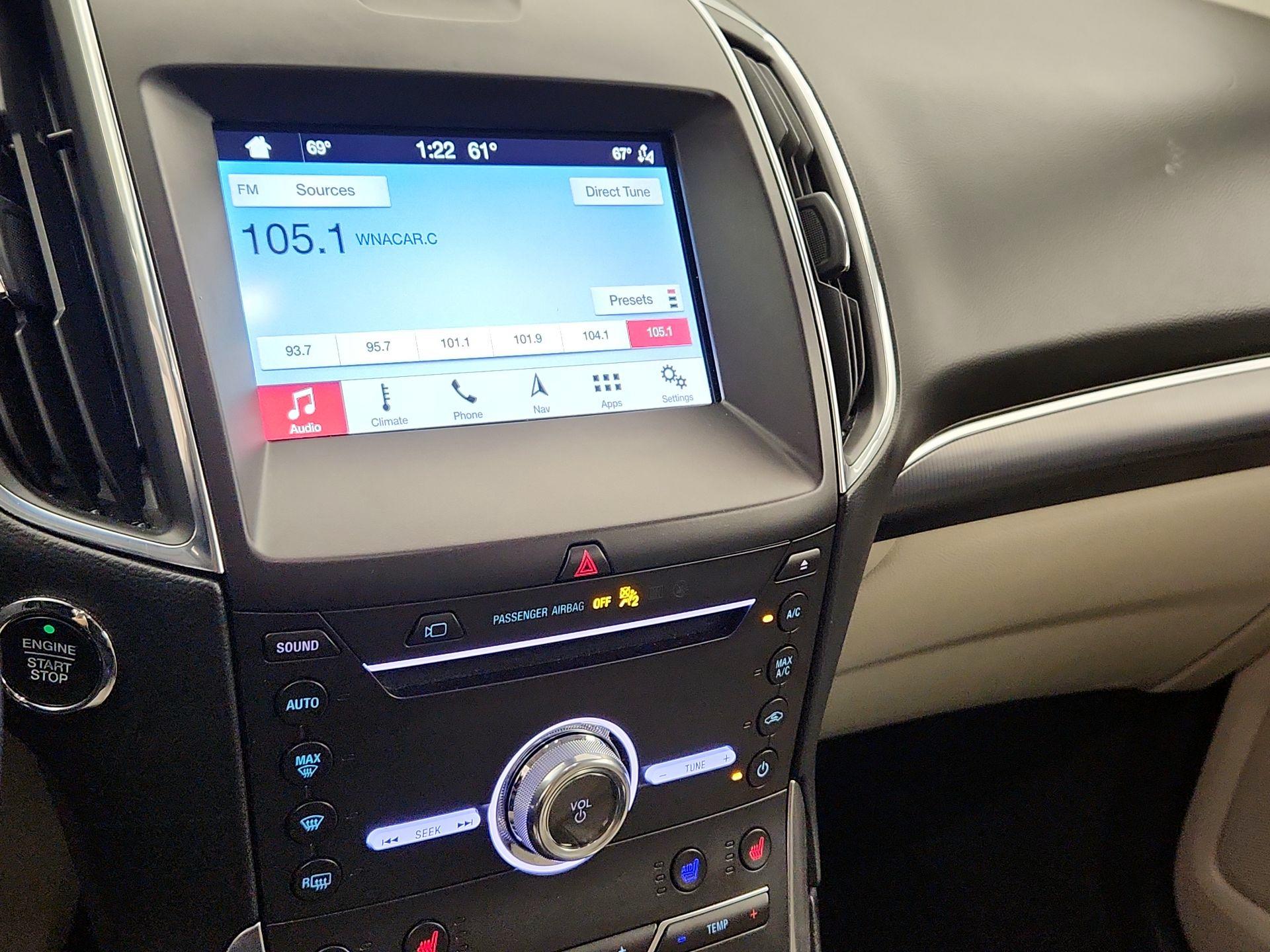 Thumbnail: 2019 Ford Edge - 16