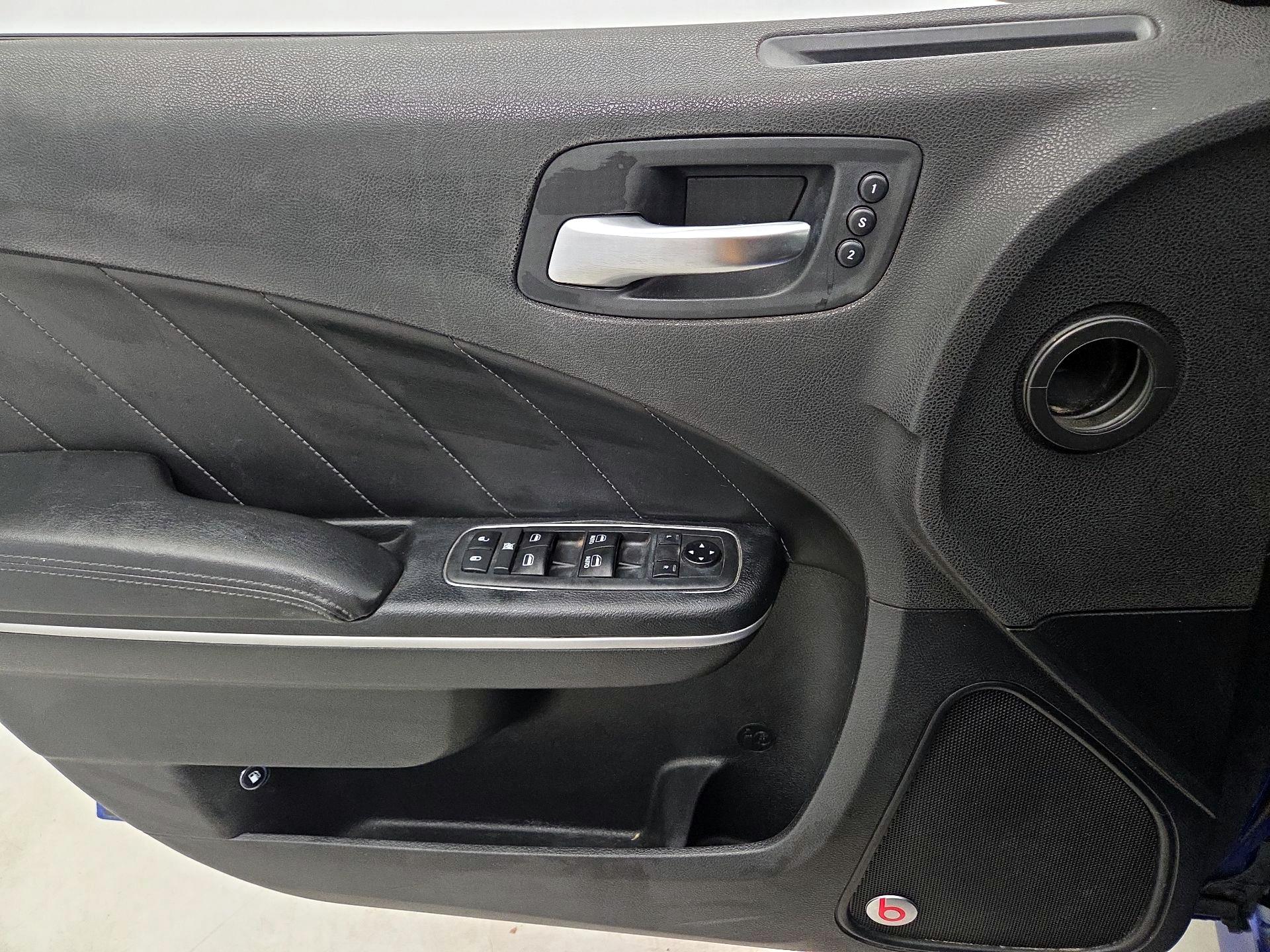 Thumbnail: 2018 Dodge Charger - 12