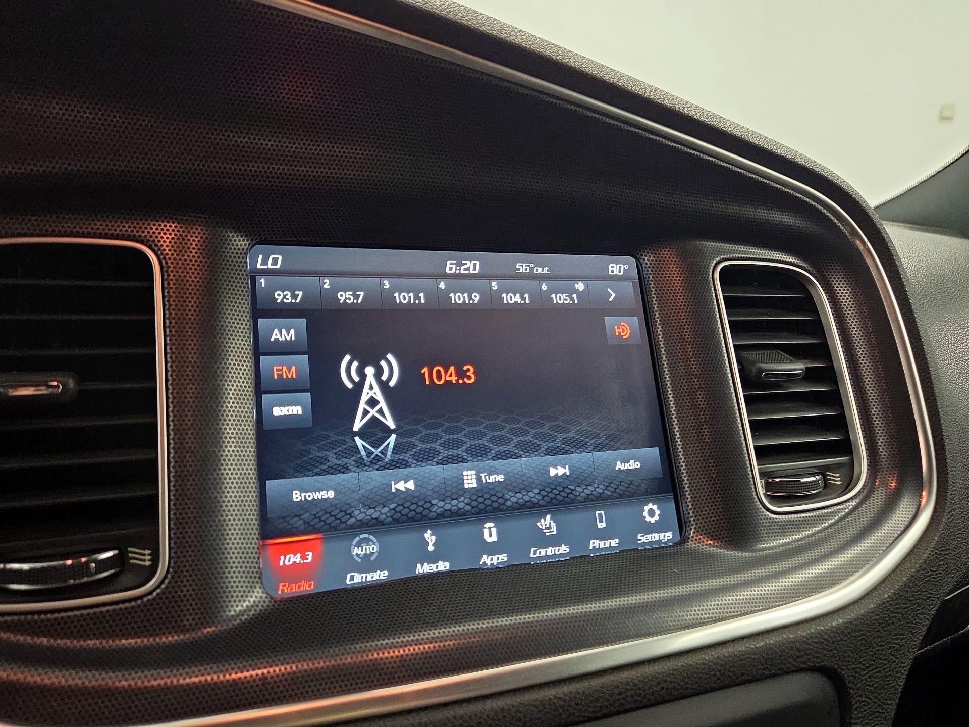 Thumbnail: 2018 Dodge Charger - 15