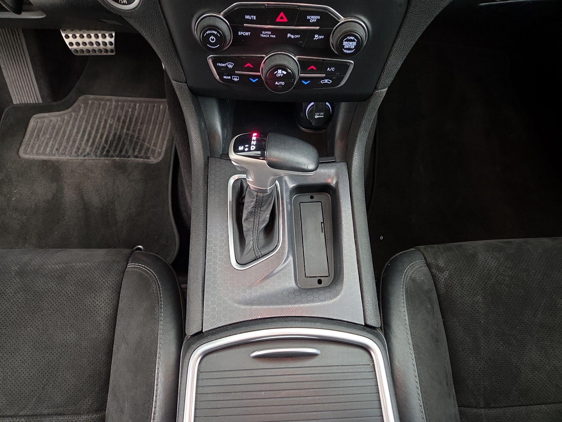 Thumbnail: 2018 Dodge Charger - 17