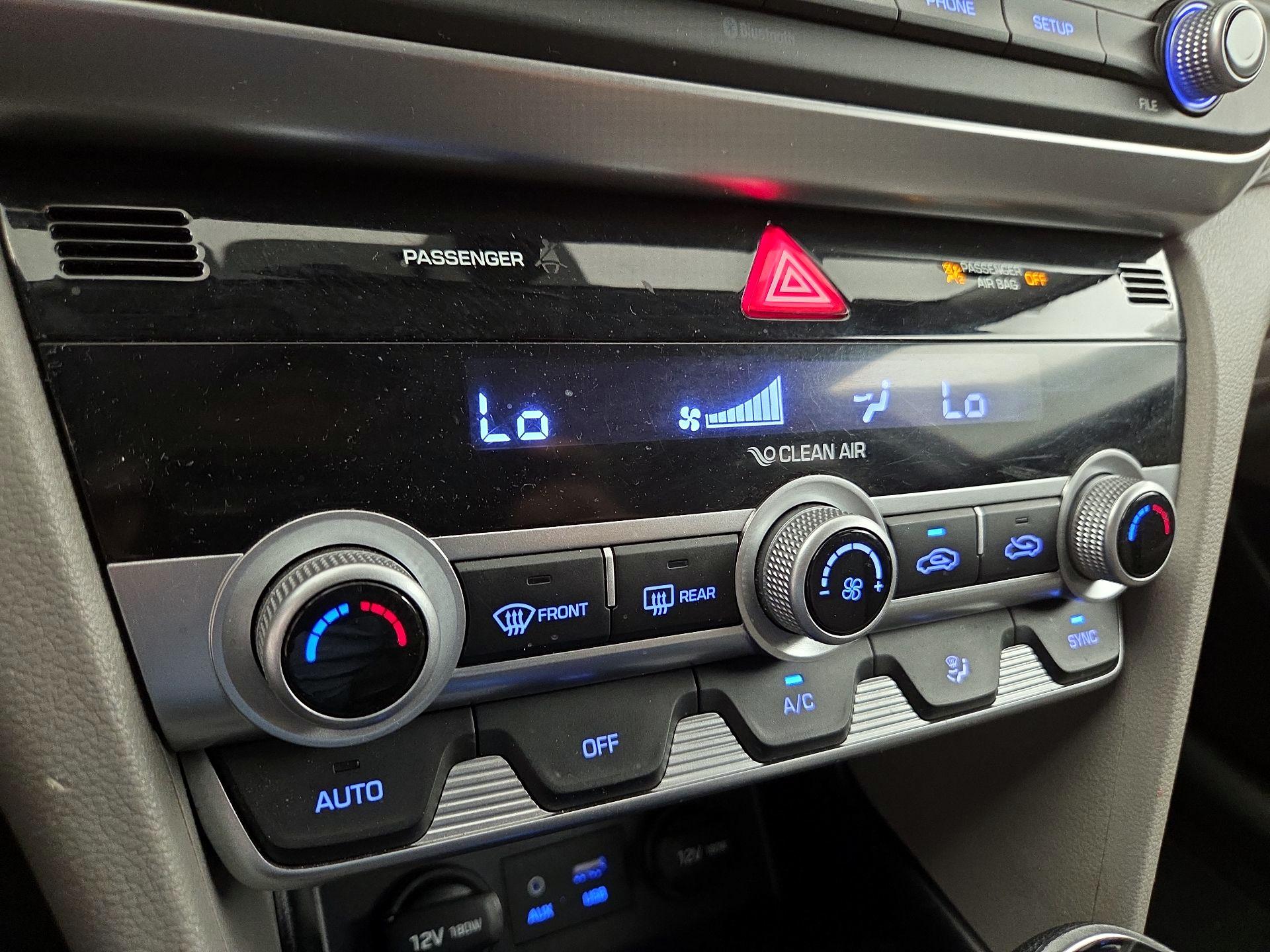 Thumbnail: 2020 Hyundai Elantra - 16