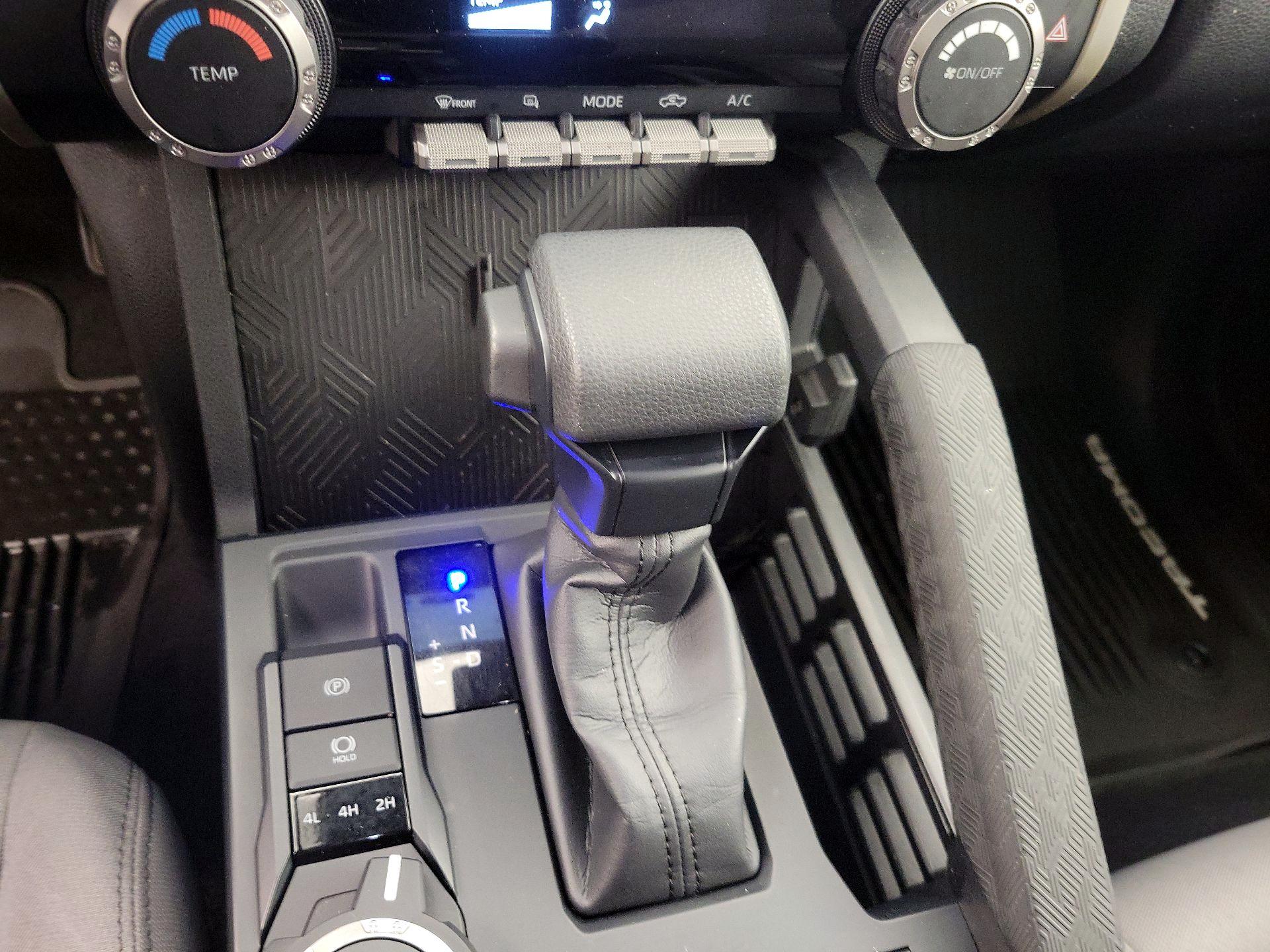 Thumbnail: 2024 Toyota Tacoma - 17