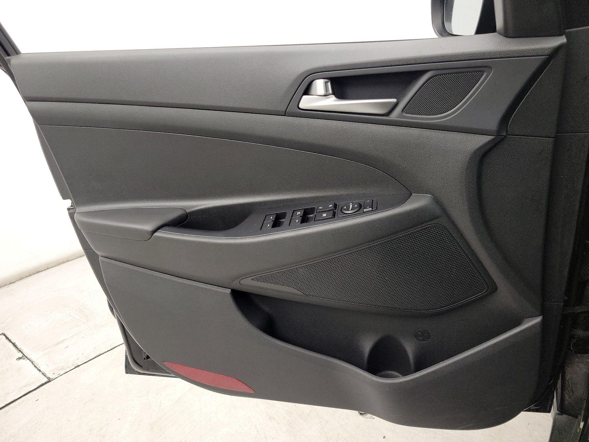 Thumbnail: 2021 Hyundai Tucson - 12