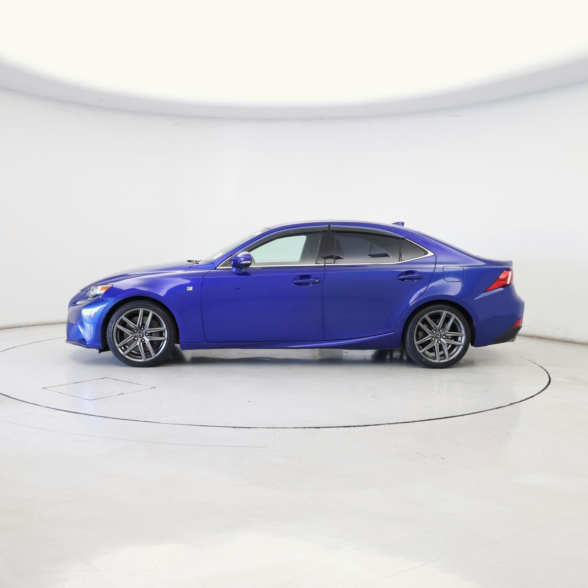 Thumbnail: 2016 Lexus IS - 3