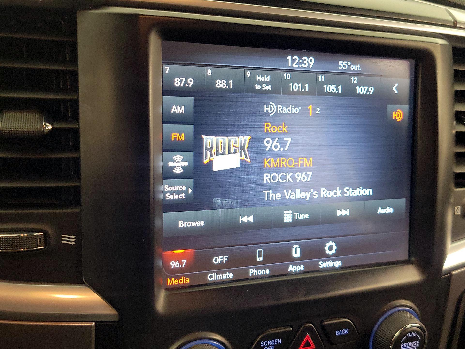 Thumbnail: 2021 RAM 1500 Classic - 15