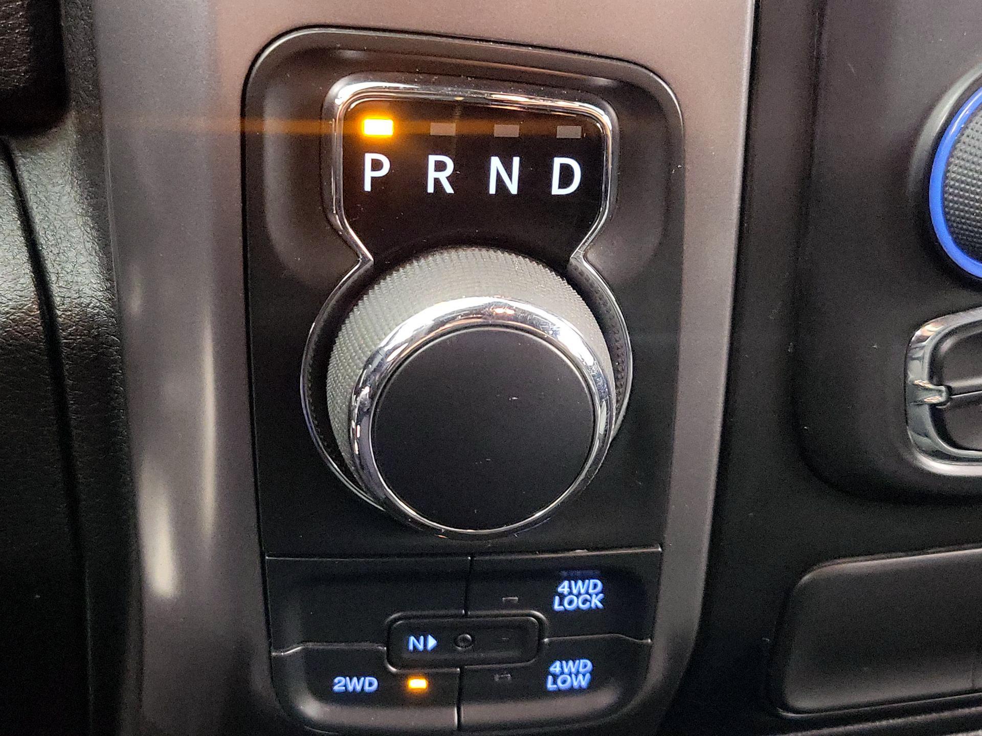 Thumbnail: 2021 RAM 1500 Classic - 17