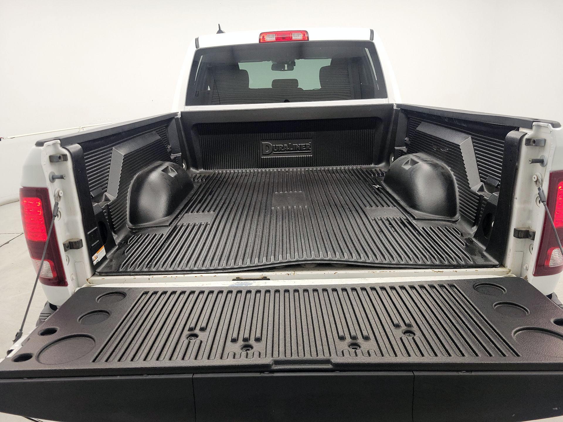 Thumbnail: 2021 RAM 1500 Classic - 20