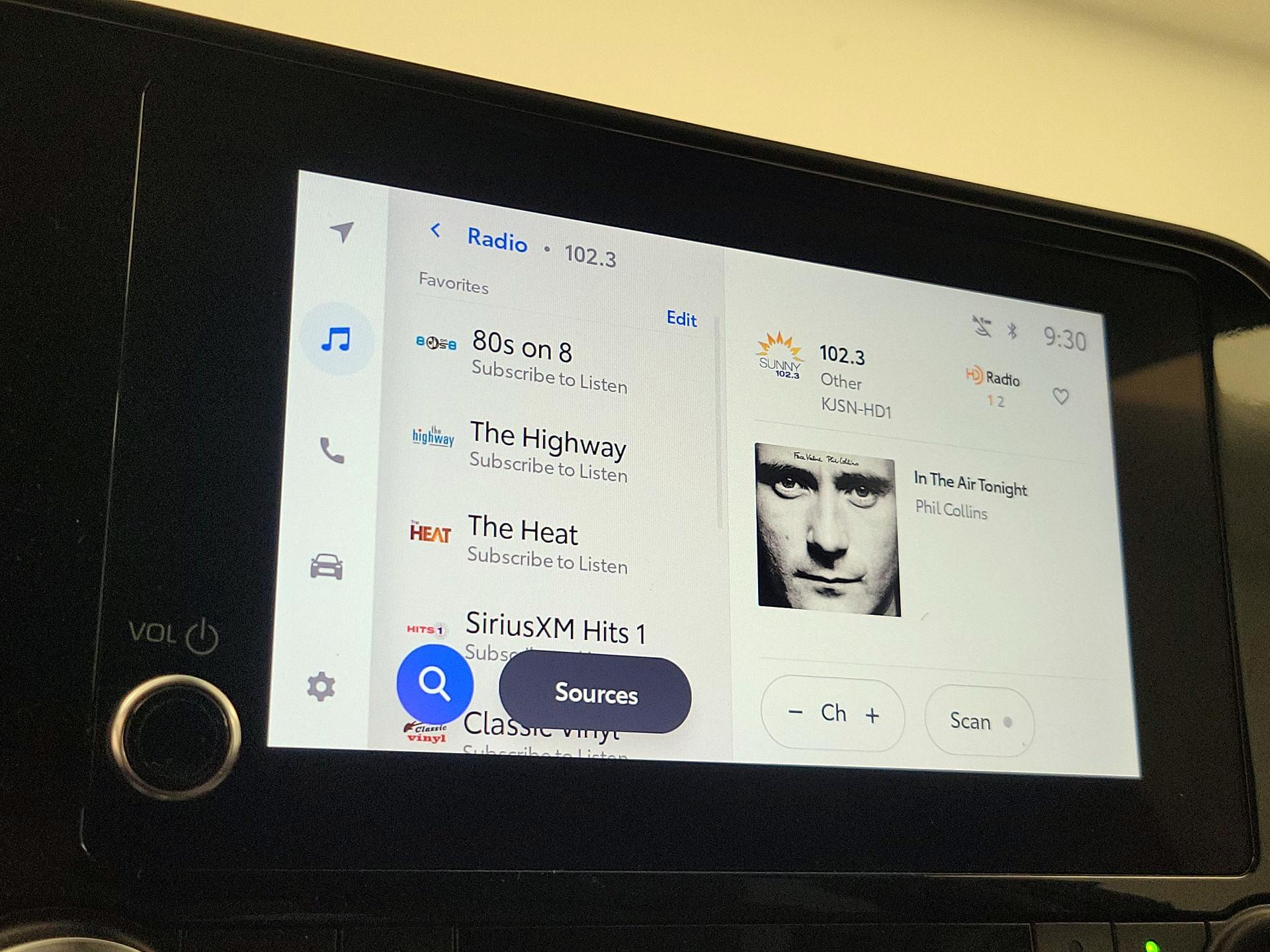Thumbnail: 2023 Toyota Highlander - 15