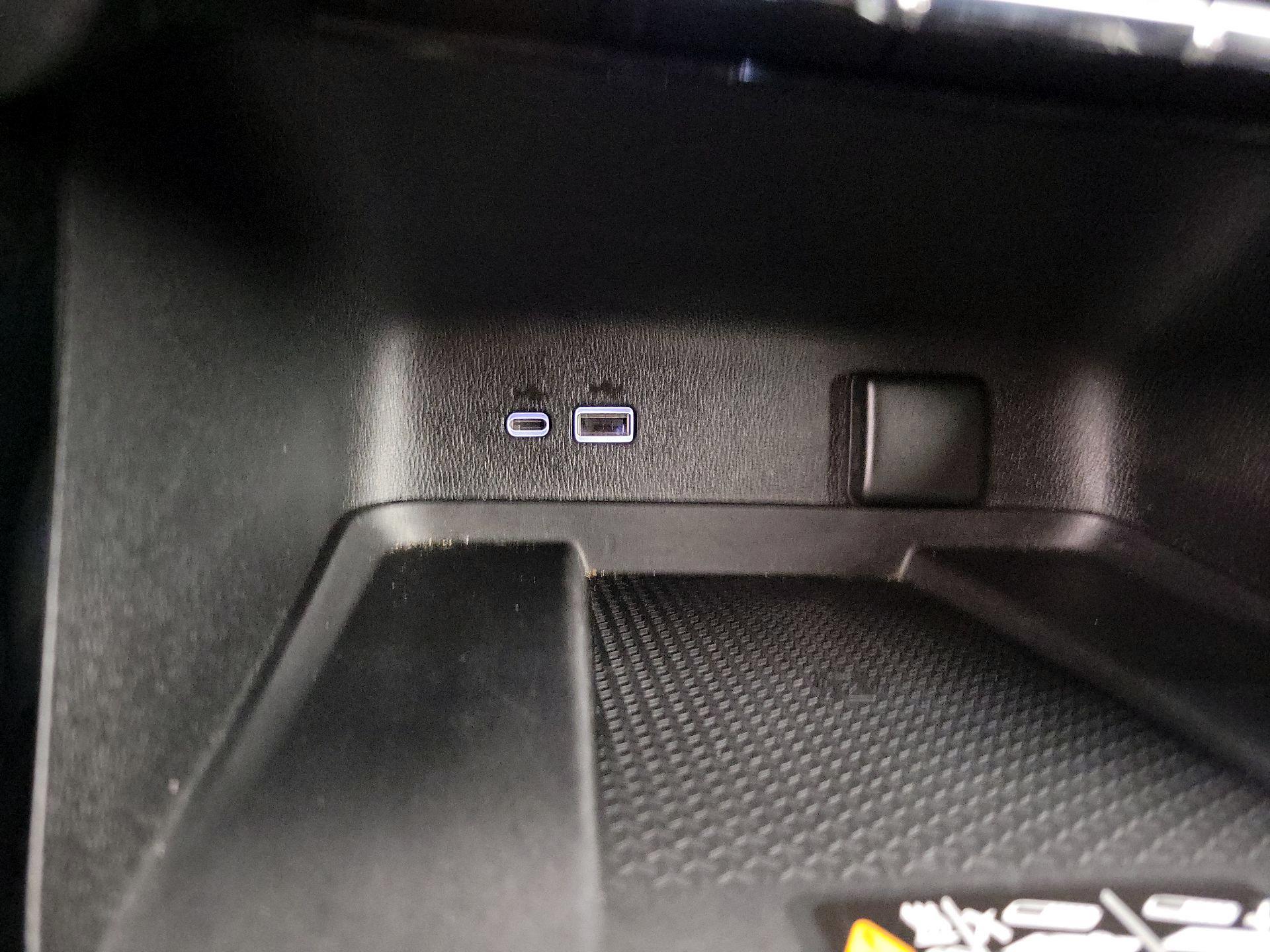 Thumbnail: 2025 Chevrolet Traverse - 18