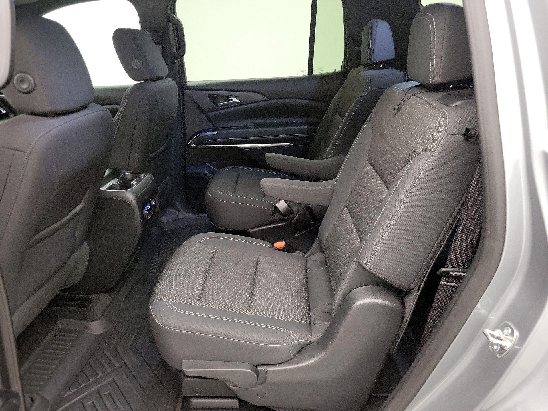 Thumbnail: 2025 Chevrolet Traverse - 19