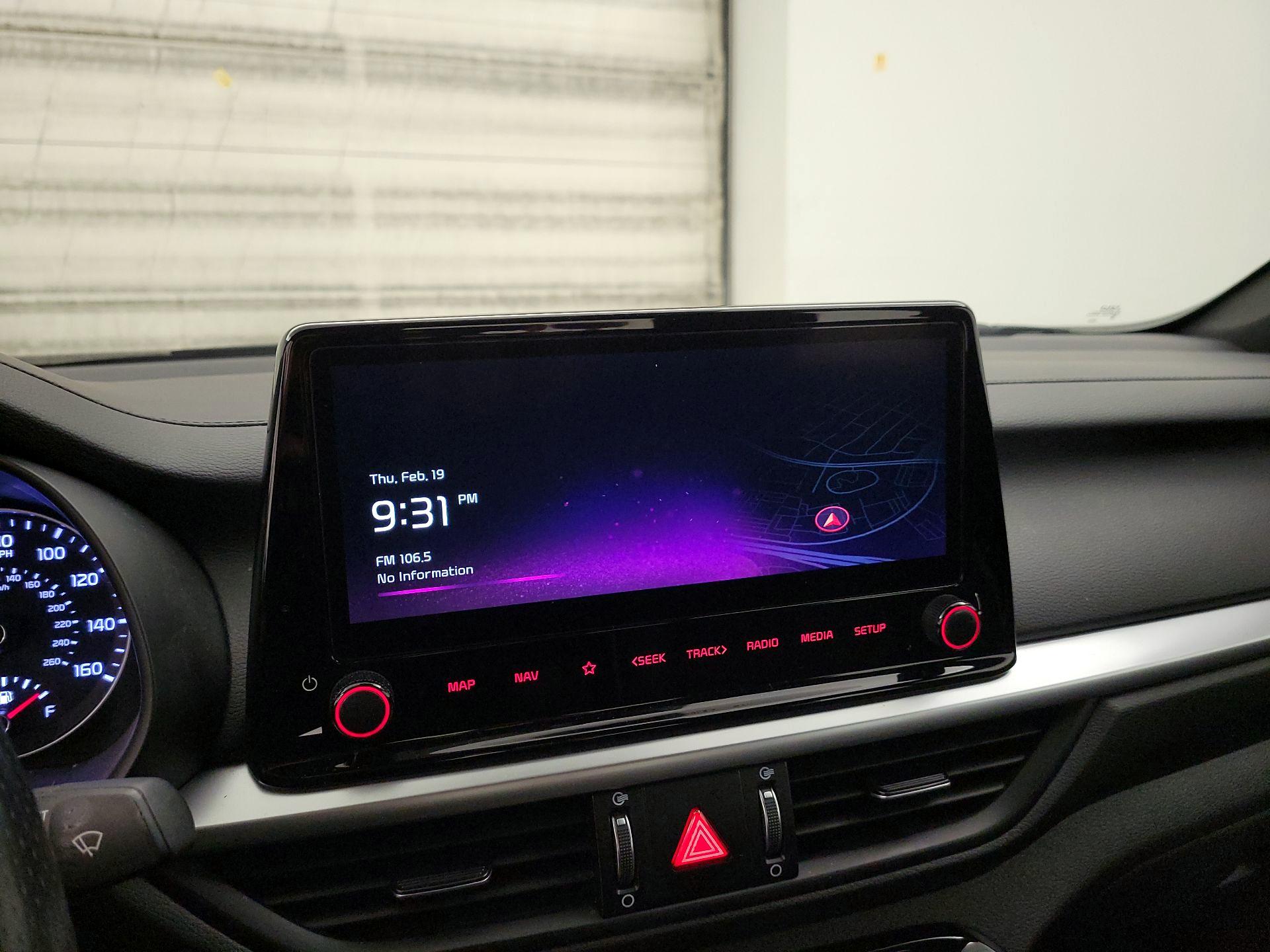 Thumbnail: 2024 Kia Forte - 16