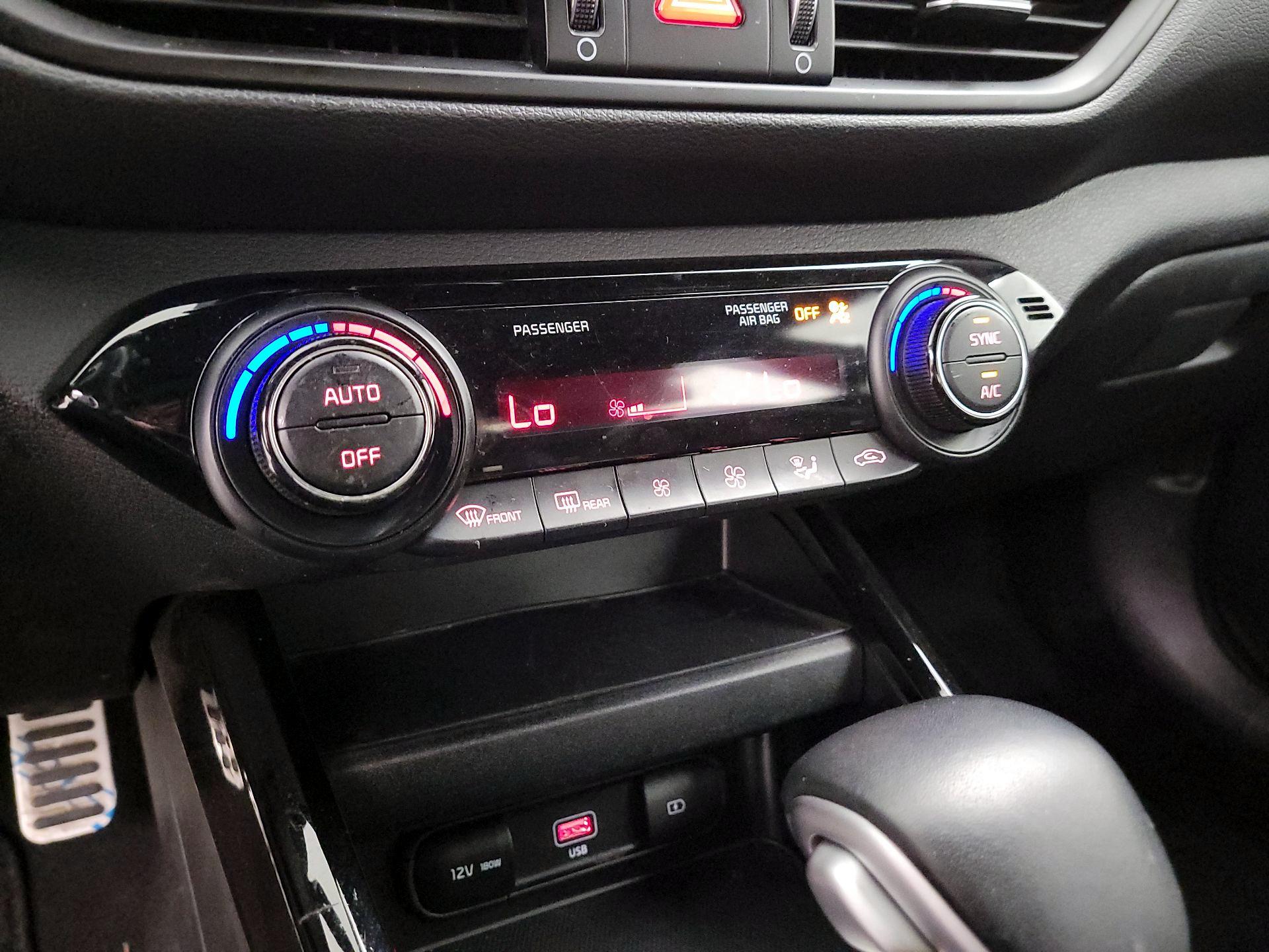 Thumbnail: 2024 Kia Forte - 17