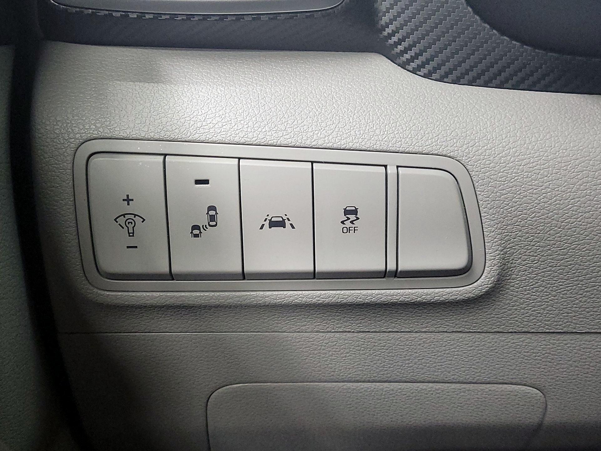 Thumbnail: 2020 Hyundai Tucson - 13