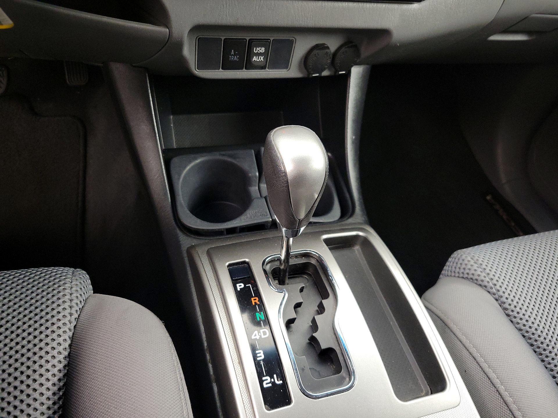 Thumbnail: 2015 Toyota Tacoma - 17