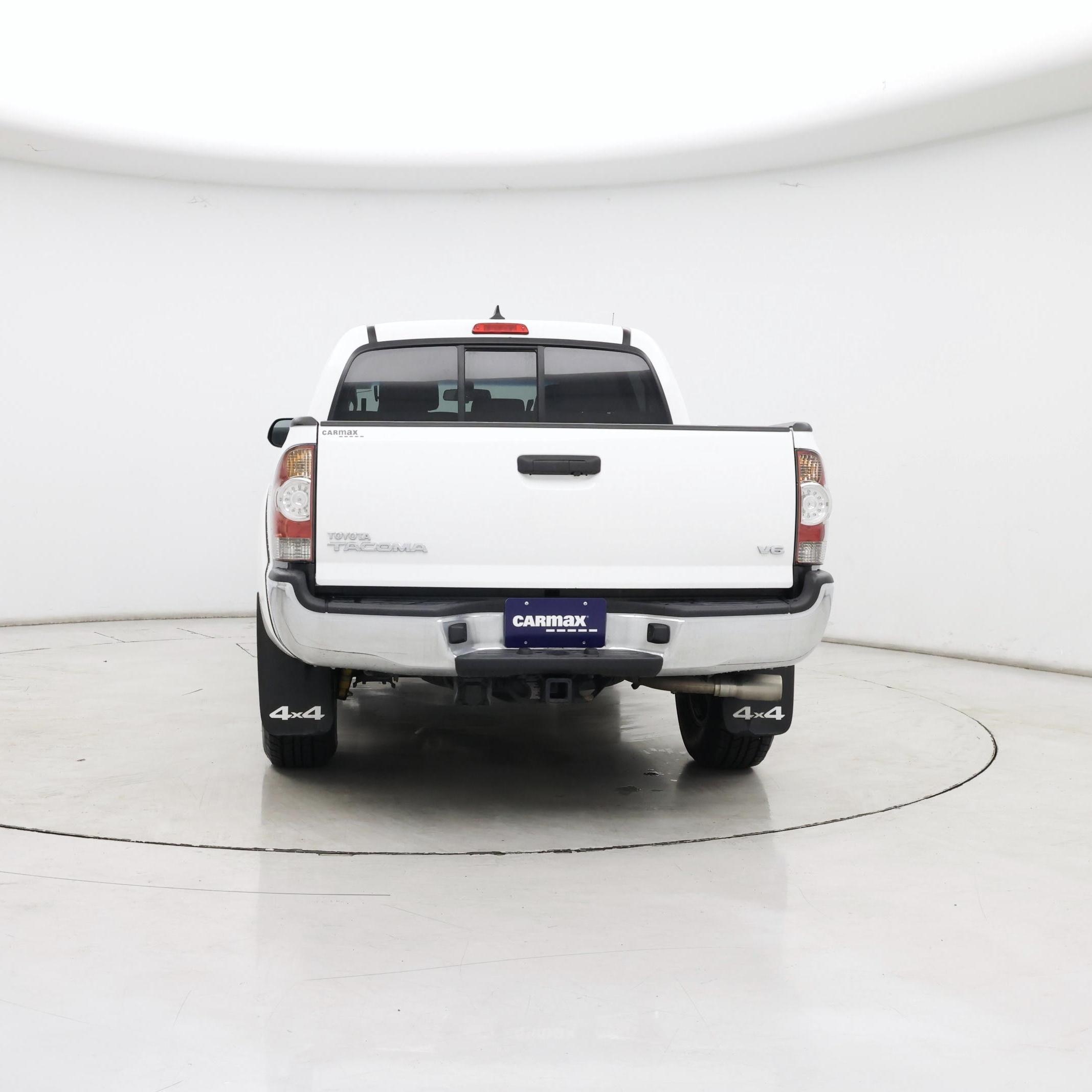 Thumbnail: 2015 Toyota Tacoma - 6