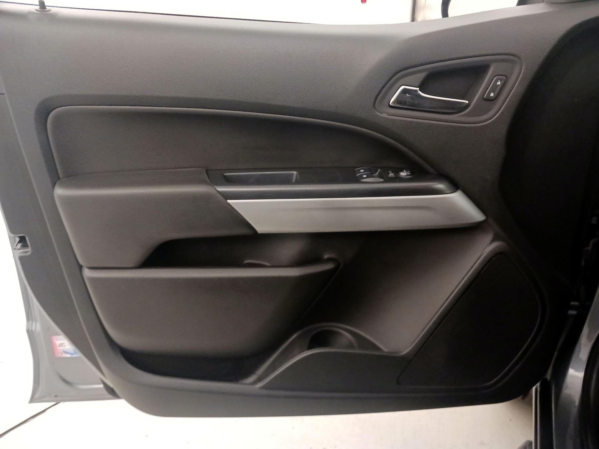 Thumbnail: 2021 Chevrolet Colorado - 12